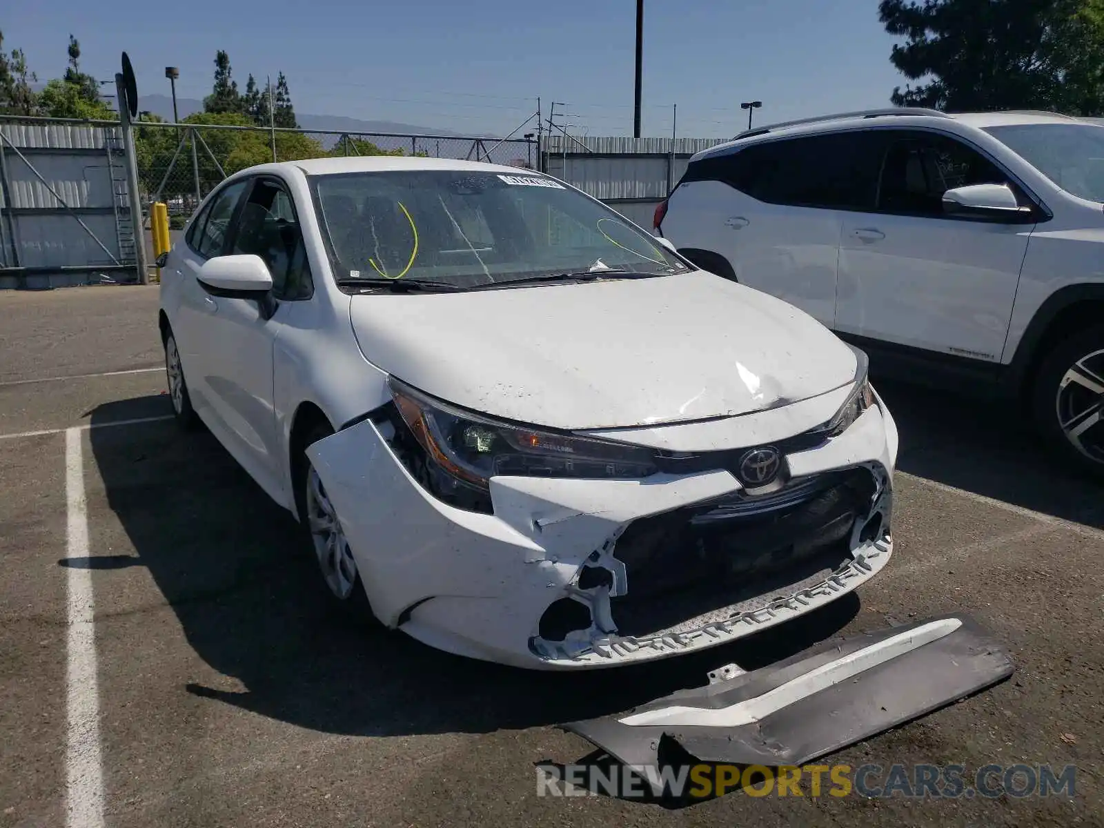 1 Photograph of a damaged car 5YFEPRAE2LP118433 TOYOTA COROLLA 2020