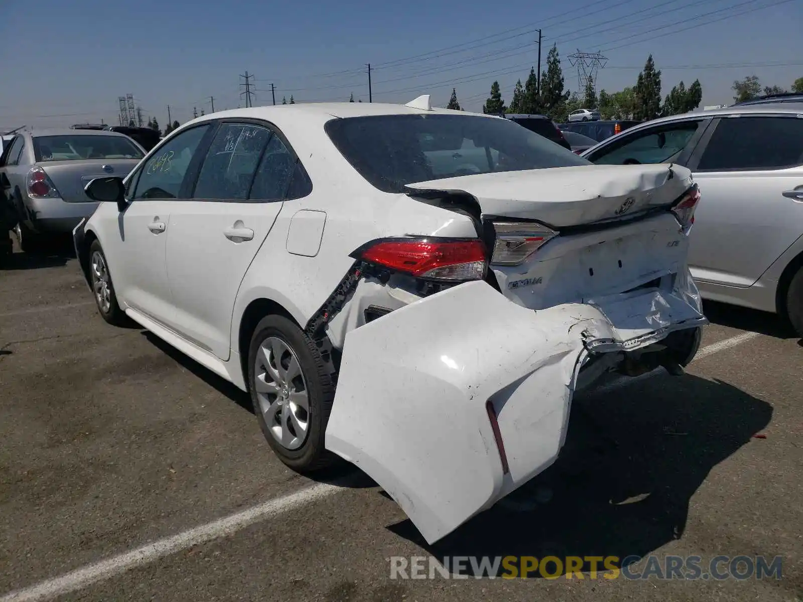 3 Photograph of a damaged car 5YFEPRAE2LP118433 TOYOTA COROLLA 2020