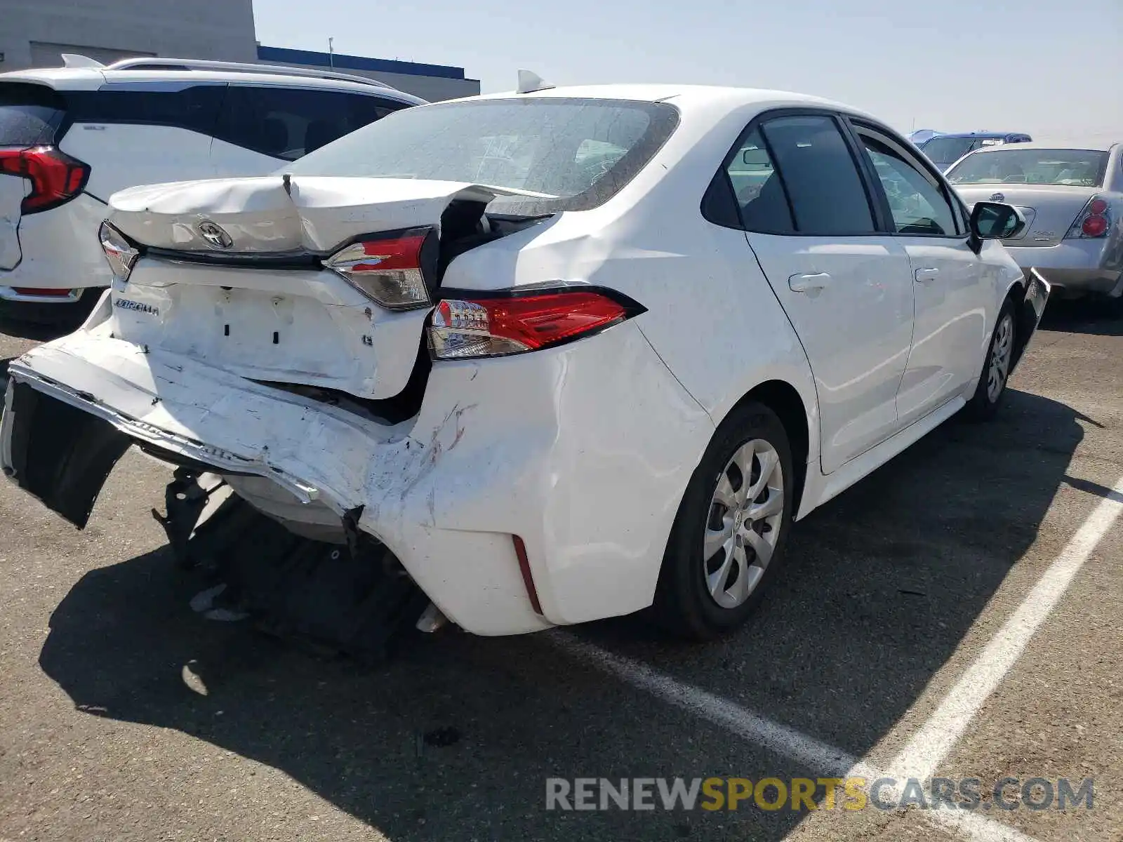 4 Photograph of a damaged car 5YFEPRAE2LP118433 TOYOTA COROLLA 2020