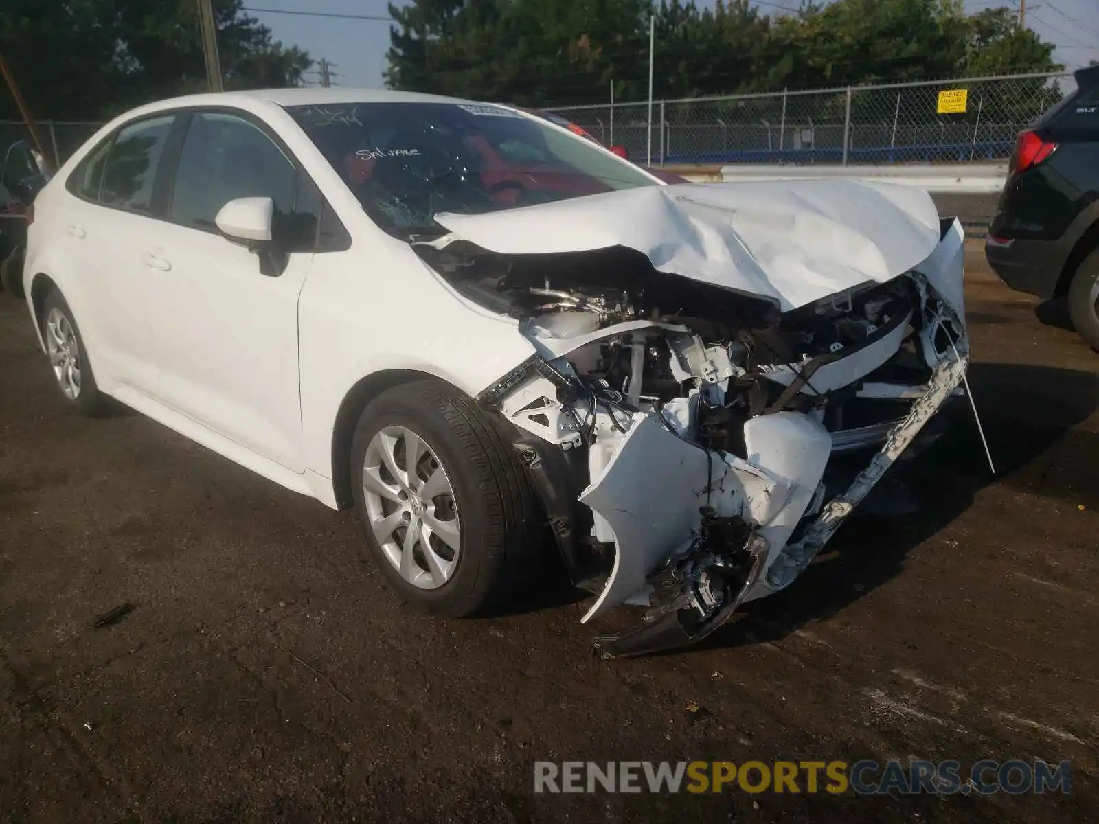 1 Photograph of a damaged car 5YFEPRAE2LP119002 TOYOTA COROLLA 2020