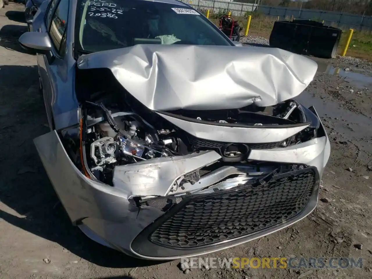 9 Photograph of a damaged car 5YFEPRAE2LP124202 TOYOTA COROLLA 2020