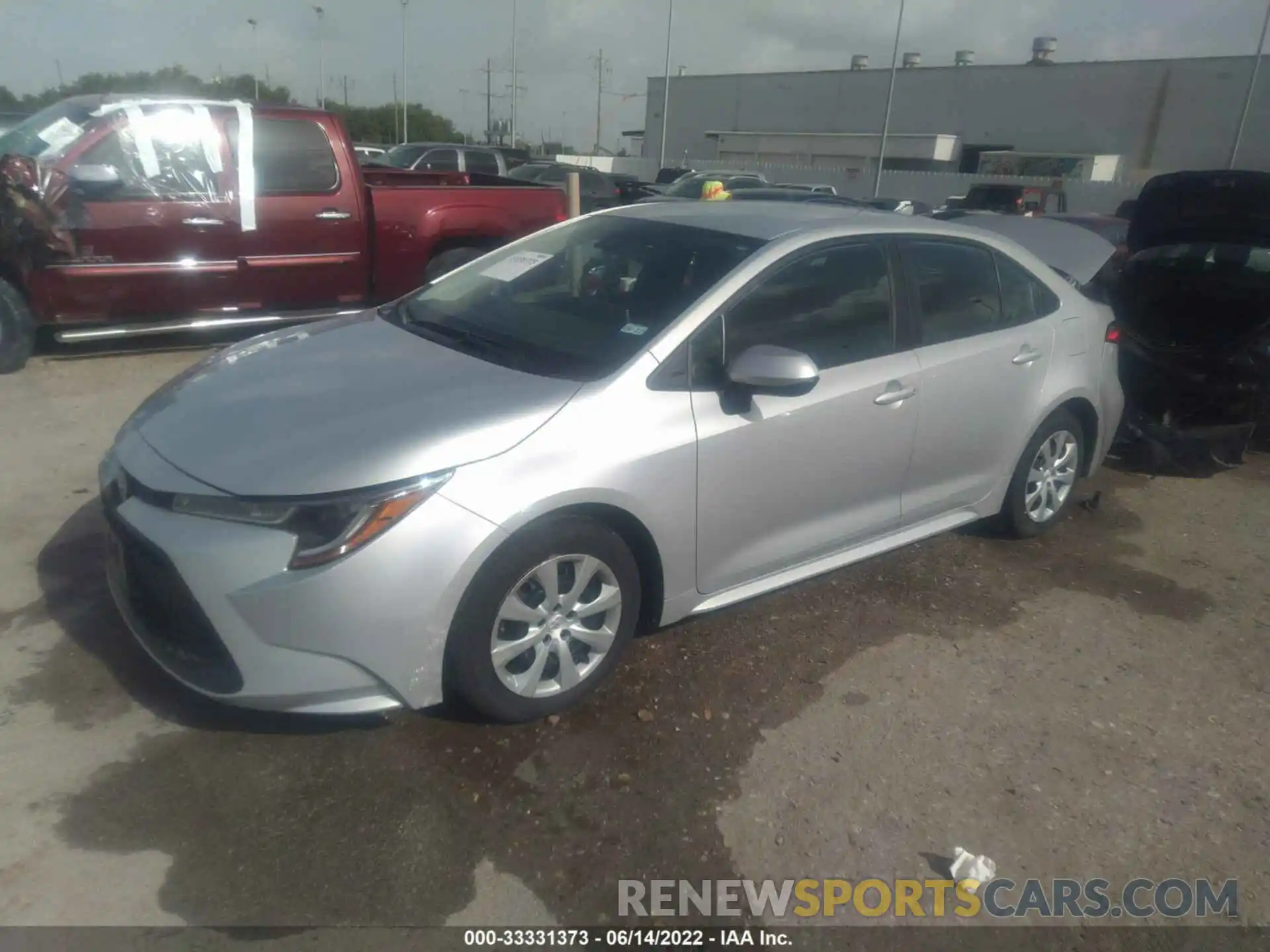 2 Photograph of a damaged car 5YFEPRAE2LP126046 TOYOTA COROLLA 2020