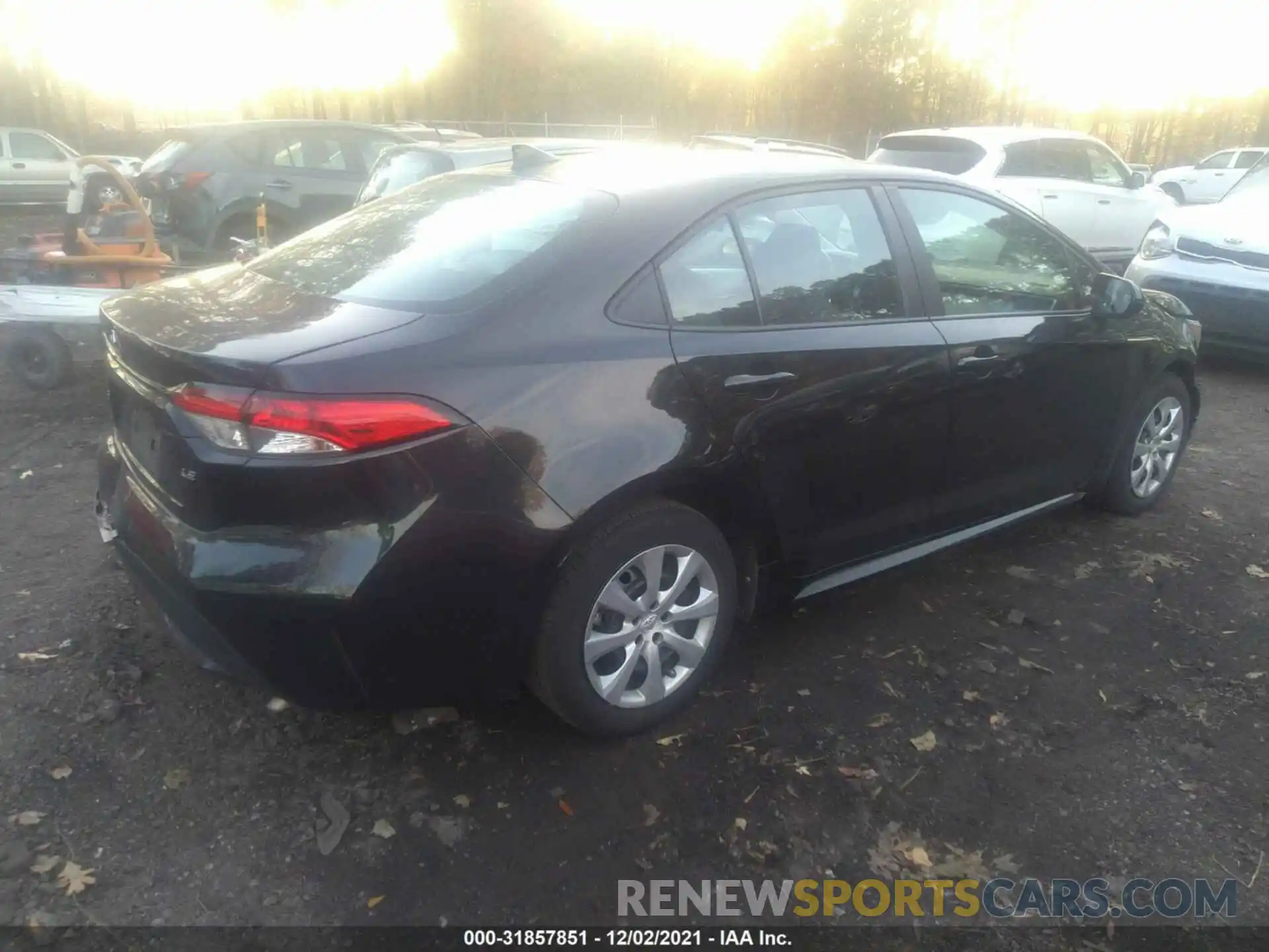 4 Photograph of a damaged car 5YFEPRAE2LP127200 TOYOTA COROLLA 2020