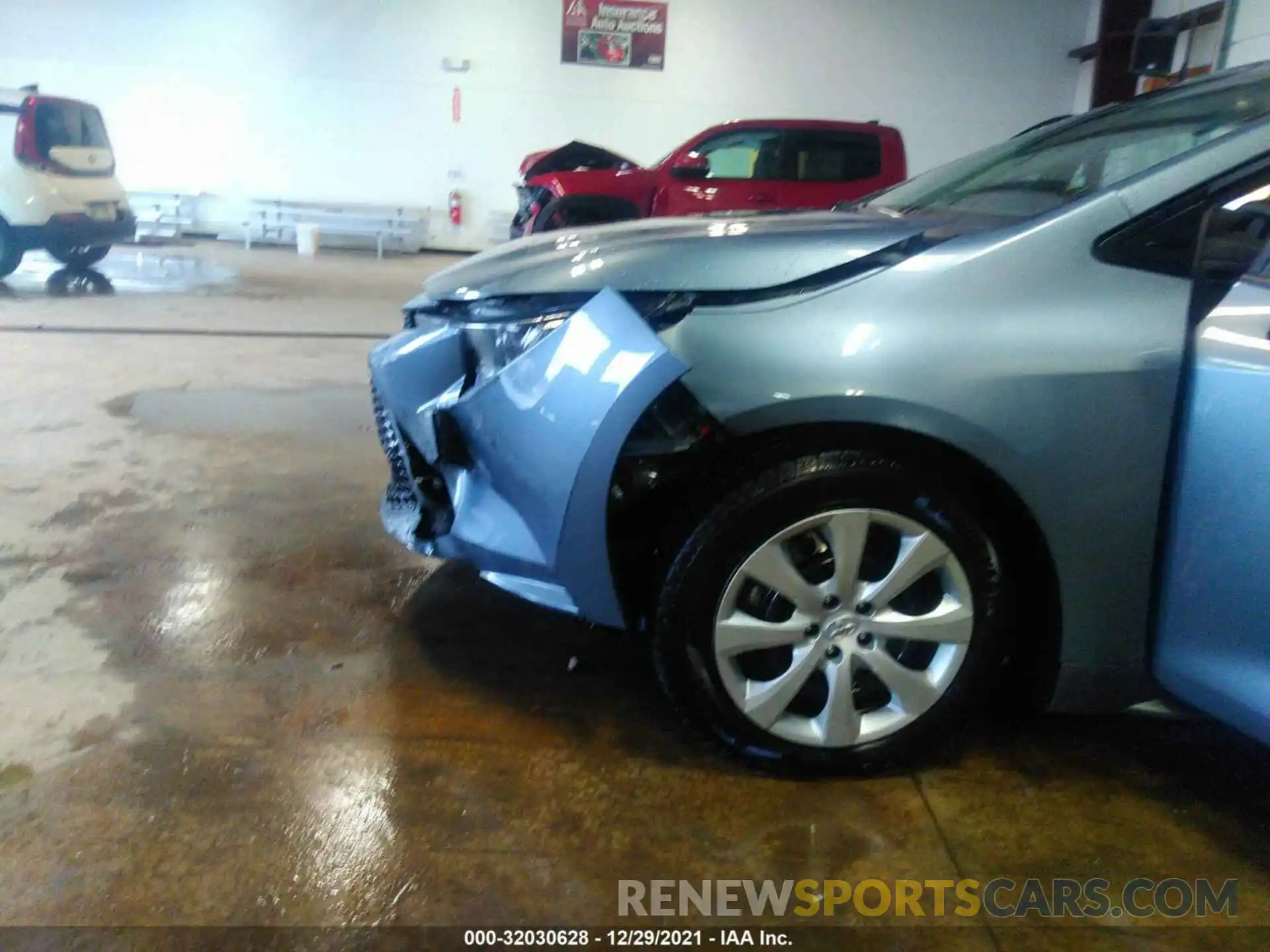 6 Photograph of a damaged car 5YFEPRAE2LP131232 TOYOTA COROLLA 2020