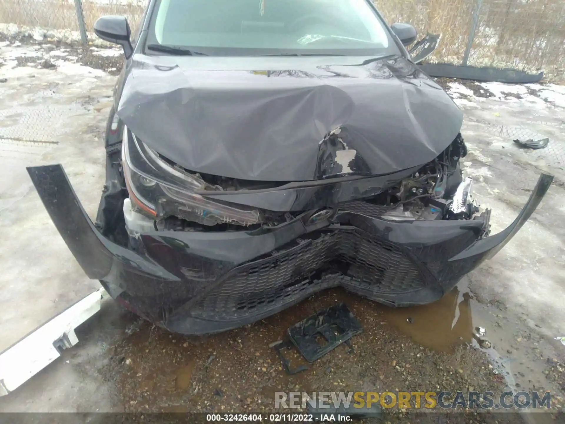 6 Photograph of a damaged car 5YFEPRAE2LP132364 TOYOTA COROLLA 2020