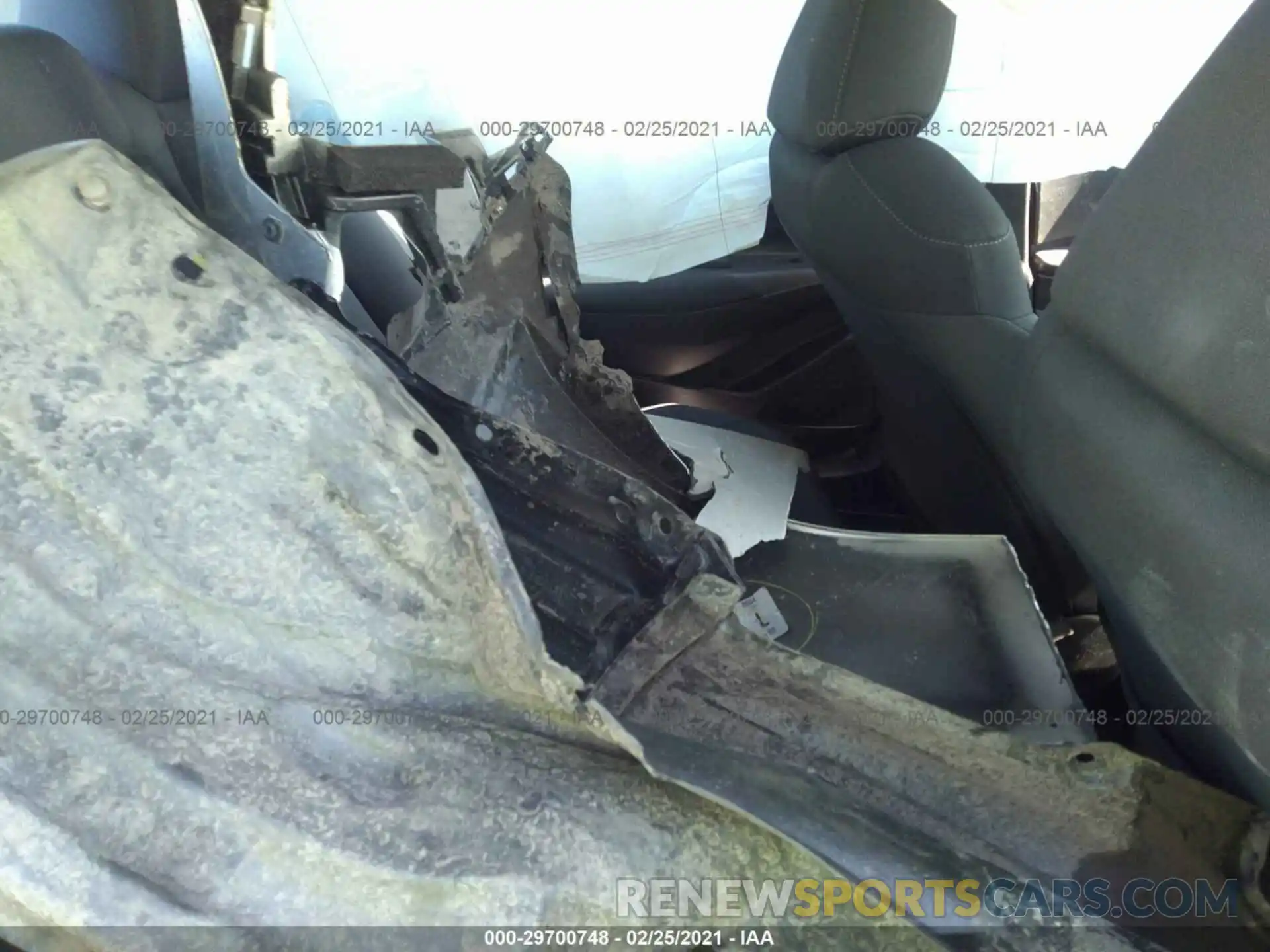 8 Photograph of a damaged car 5YFEPRAE2LP132543 TOYOTA COROLLA 2020
