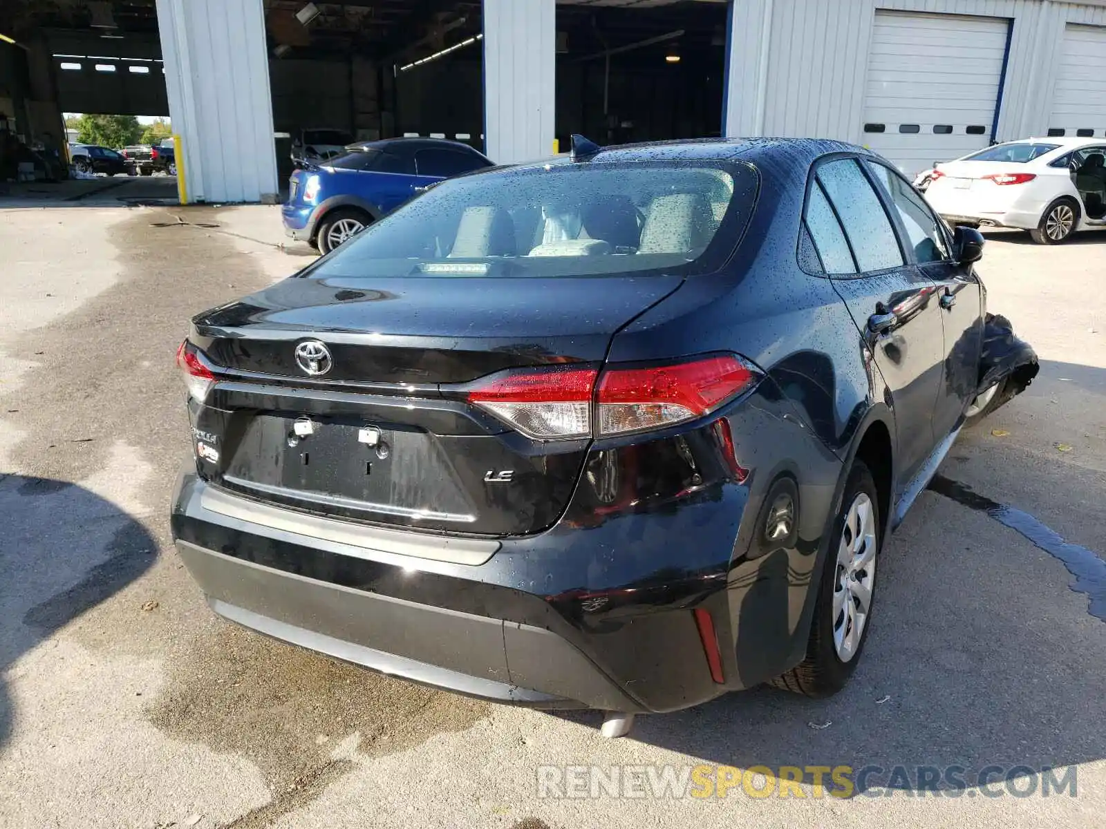 4 Photograph of a damaged car 5YFEPRAE2LP132641 TOYOTA COROLLA 2020