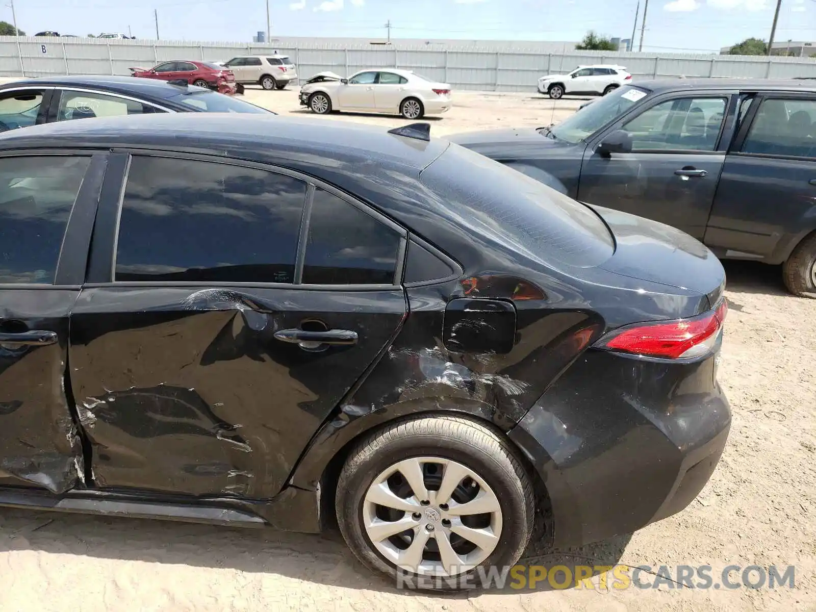 9 Photograph of a damaged car 5YFEPRAE2LP133689 TOYOTA COROLLA 2020