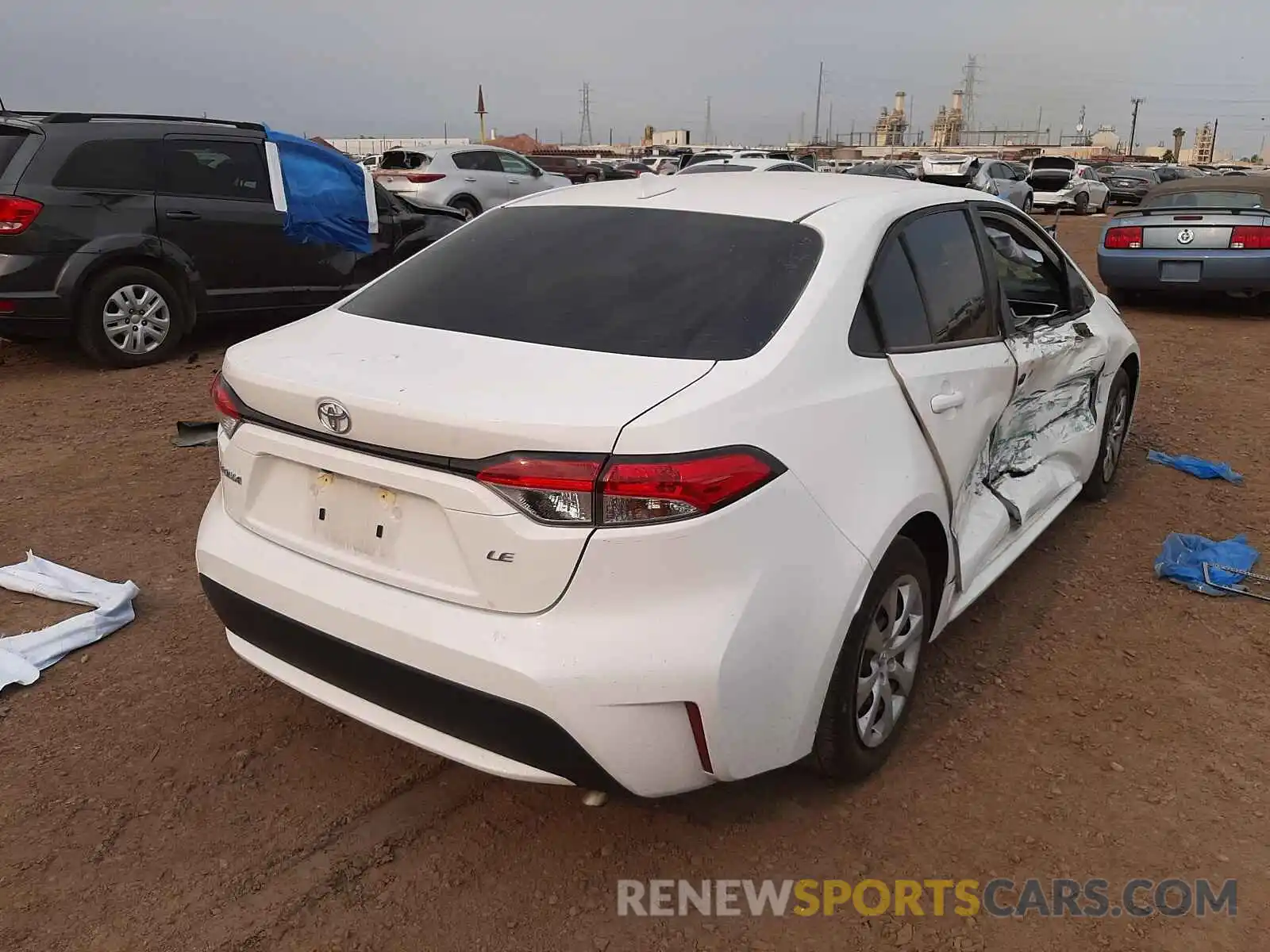 4 Photograph of a damaged car 5YFEPRAE2LP135376 TOYOTA COROLLA 2020