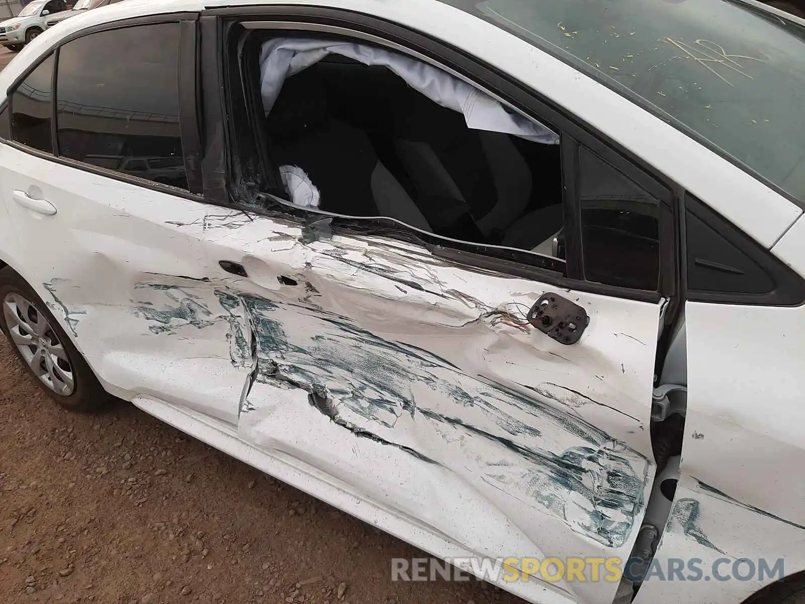 9 Photograph of a damaged car 5YFEPRAE2LP135376 TOYOTA COROLLA 2020