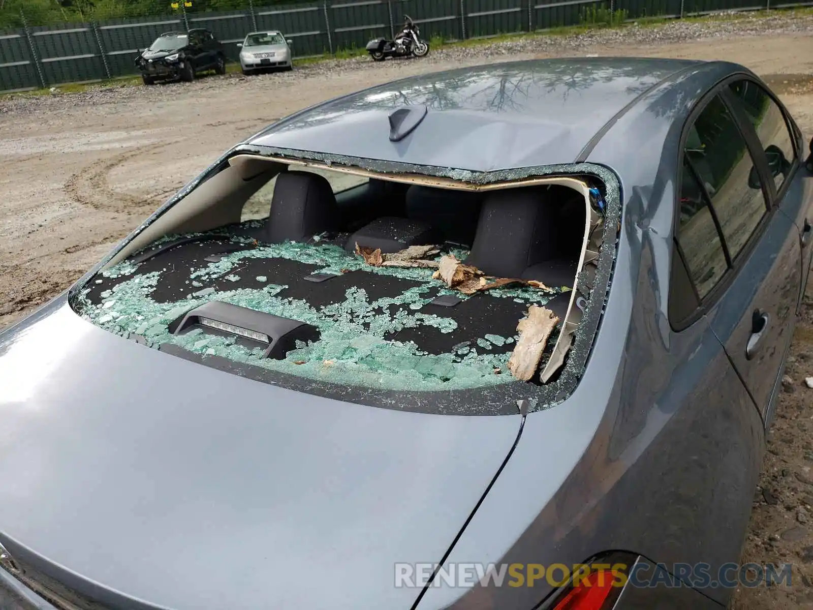 9 Photograph of a damaged car 5YFEPRAE2LP135796 TOYOTA COROLLA 2020