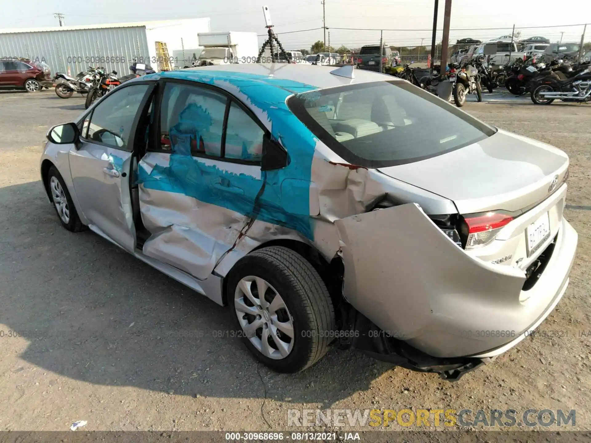 6 Photograph of a damaged car 5YFEPRAE2LP137175 TOYOTA COROLLA 2020