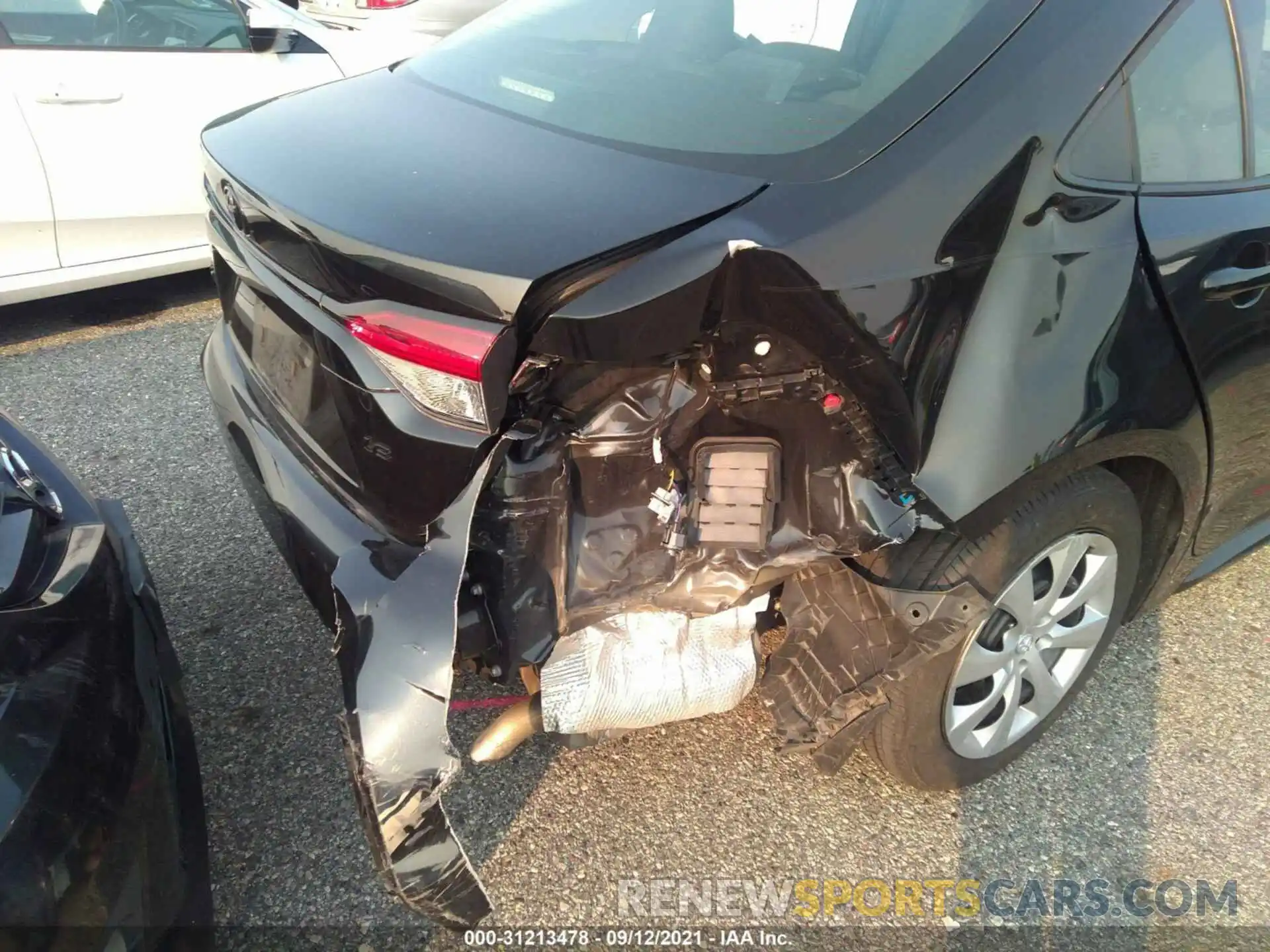 6 Photograph of a damaged car 5YFEPRAE2LP142117 TOYOTA COROLLA 2020