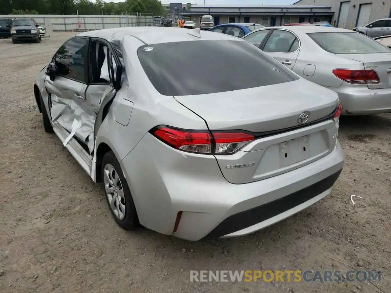 3 Photograph of a damaged car 5YFEPRAE2LP143042 TOYOTA COROLLA 2020