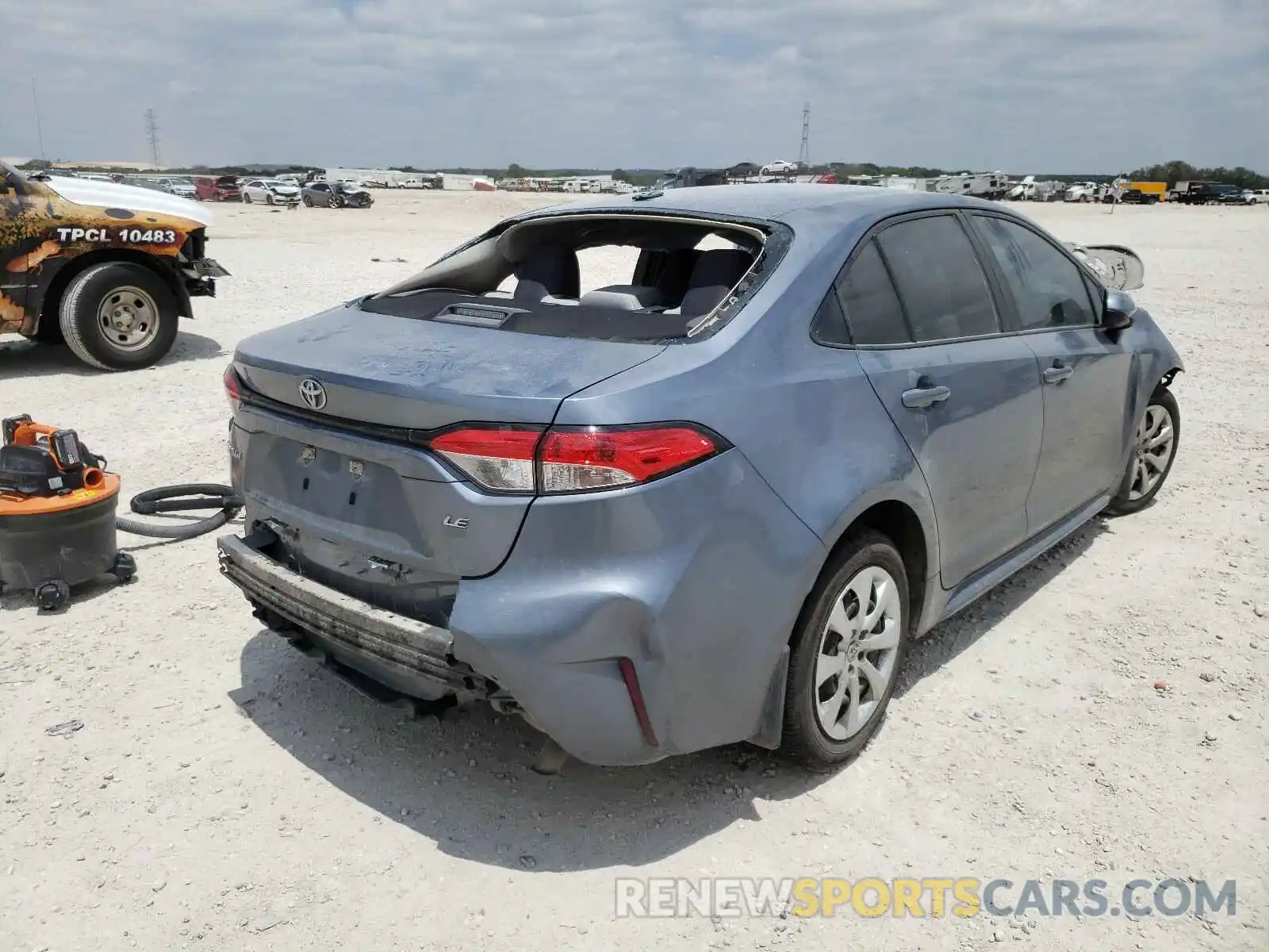 4 Photograph of a damaged car 5YFEPRAE3LP004151 TOYOTA COROLLA 2020