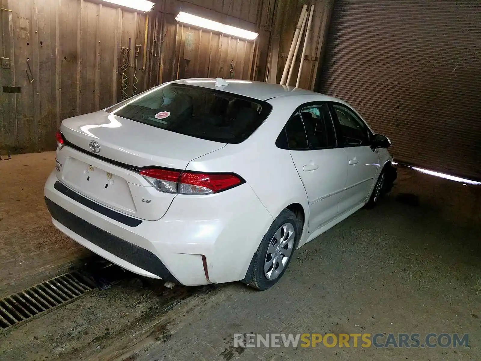 4 Photograph of a damaged car 5YFEPRAE3LP004599 TOYOTA COROLLA 2020