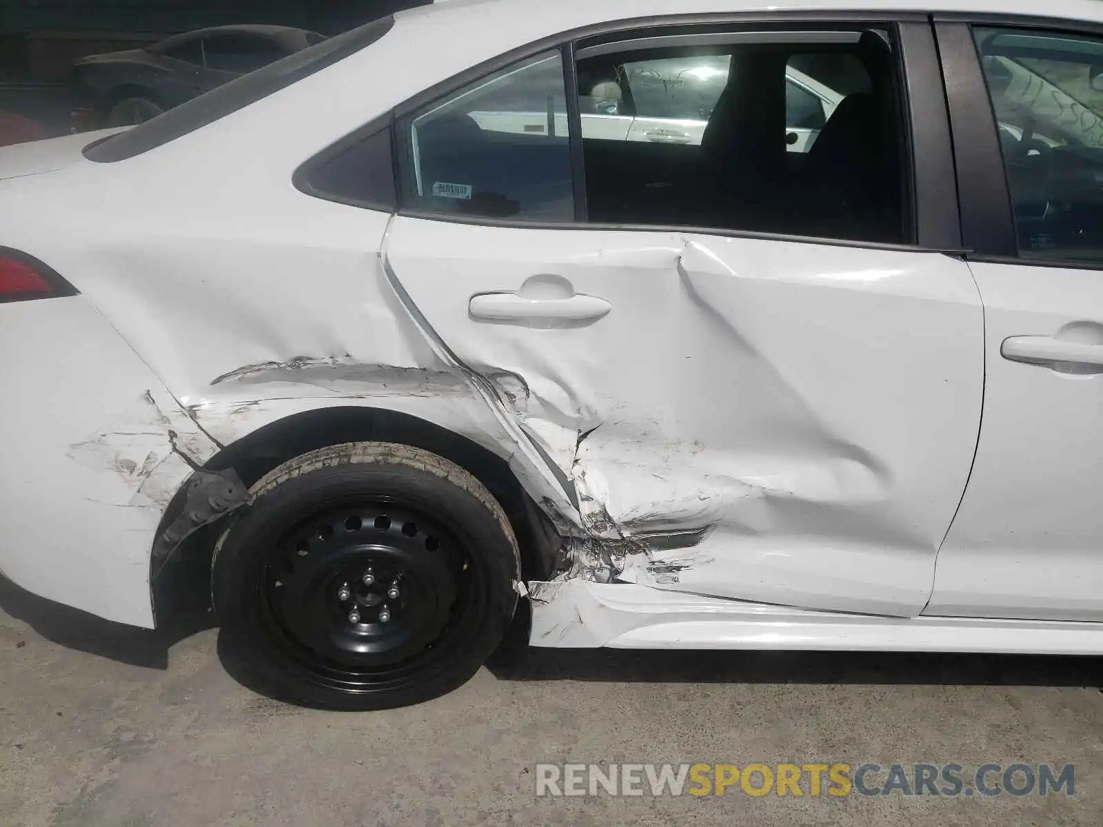 9 Photograph of a damaged car 5YFEPRAE3LP007714 TOYOTA COROLLA 2020