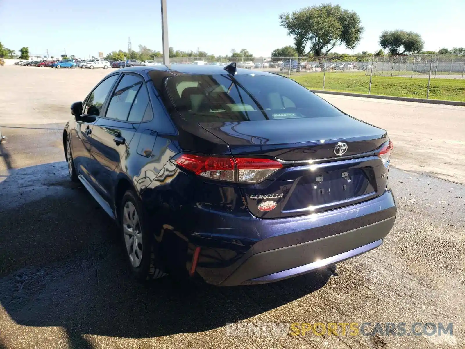 3 Photograph of a damaged car 5YFEPRAE3LP008149 TOYOTA COROLLA 2020