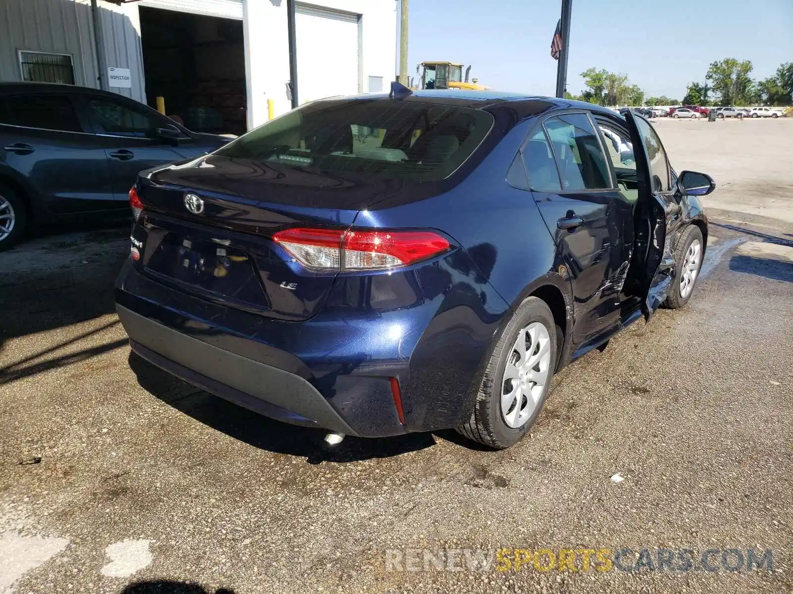 4 Photograph of a damaged car 5YFEPRAE3LP008149 TOYOTA COROLLA 2020