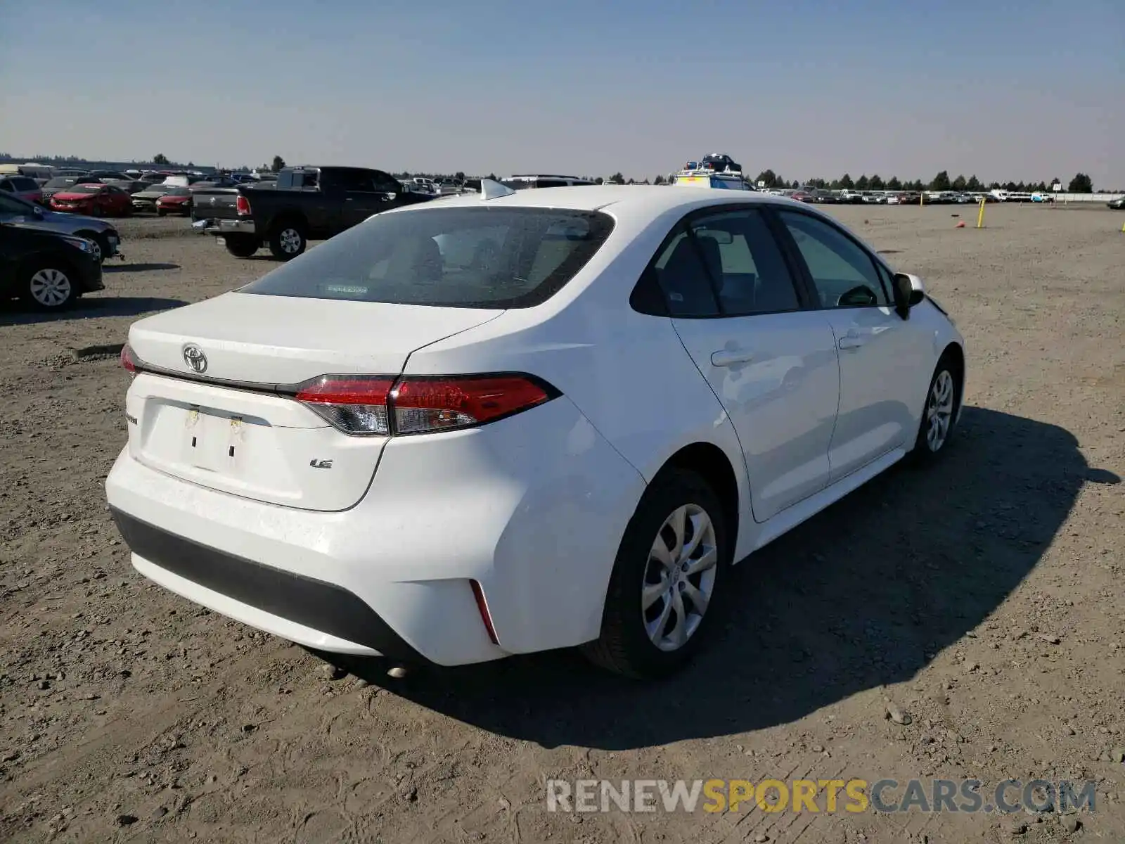 4 Photograph of a damaged car 5YFEPRAE3LP008958 TOYOTA COROLLA 2020