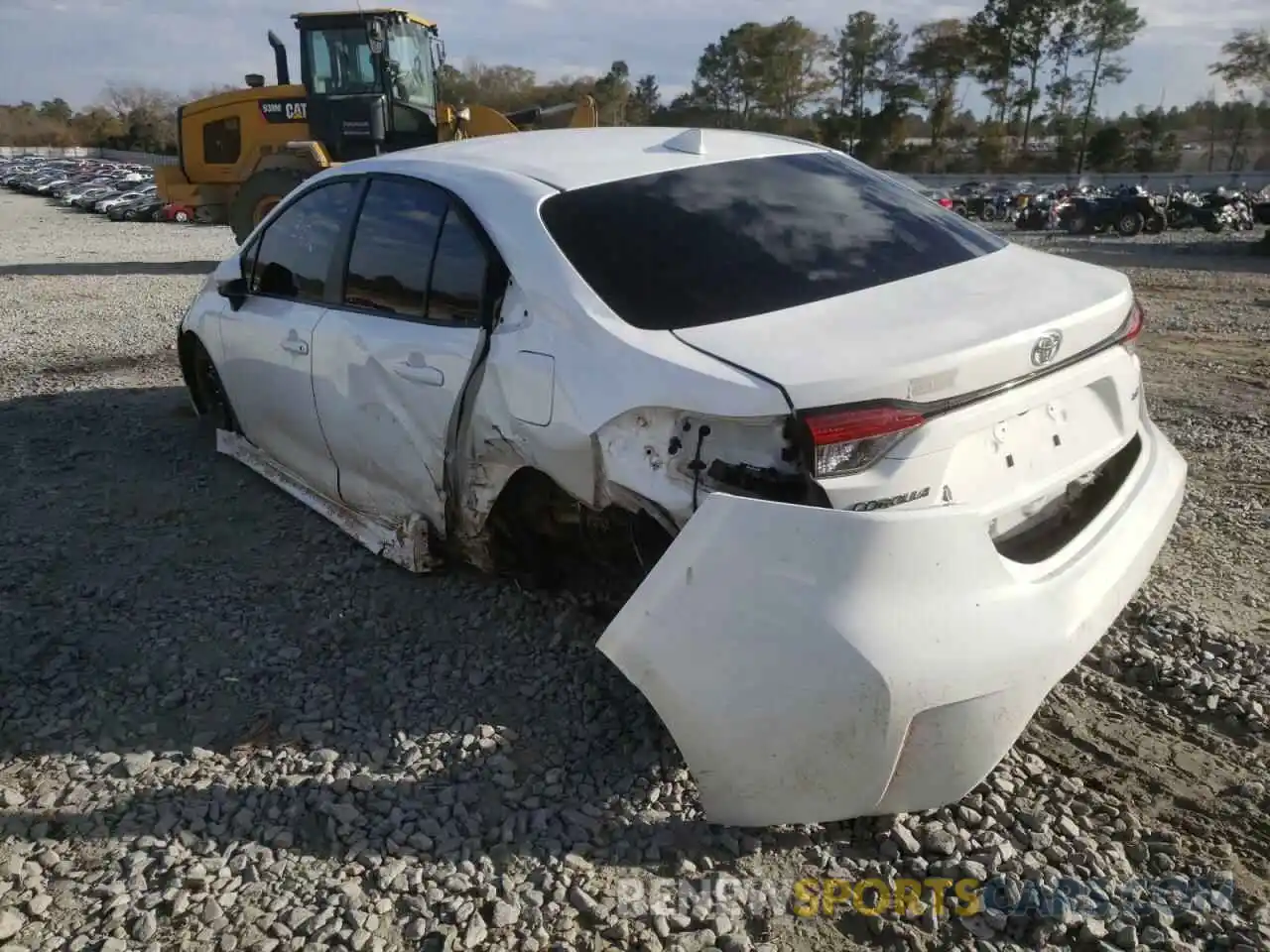 3 Photograph of a damaged car 5YFEPRAE3LP009902 TOYOTA COROLLA 2020