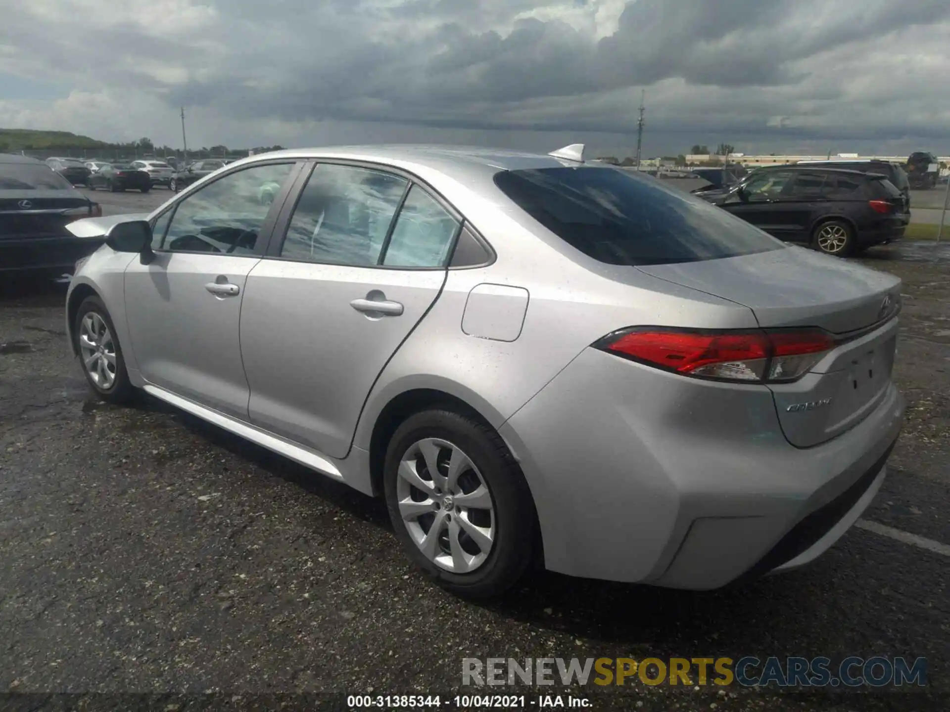 3 Photograph of a damaged car 5YFEPRAE3LP011570 TOYOTA COROLLA 2020