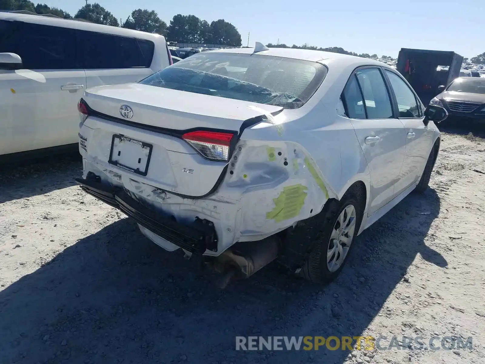 4 Photograph of a damaged car 5YFEPRAE3LP011780 TOYOTA COROLLA 2020