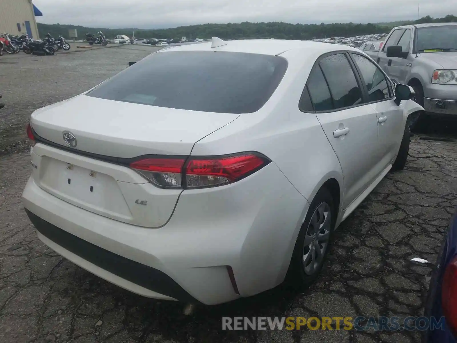 4 Photograph of a damaged car 5YFEPRAE3LP012508 TOYOTA COROLLA 2020