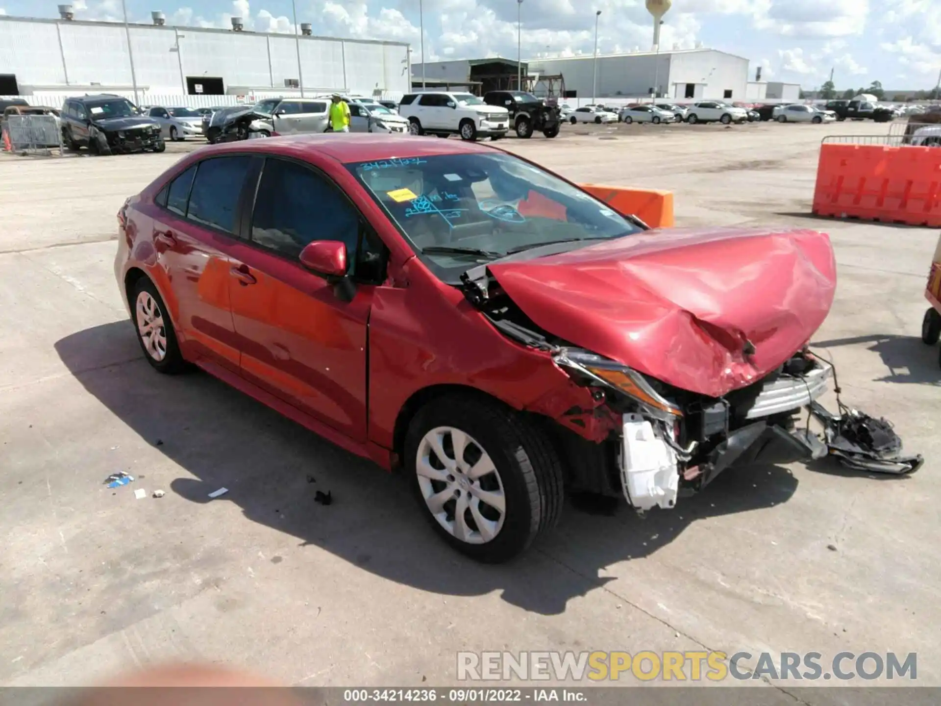 1 Photograph of a damaged car 5YFEPRAE3LP015716 TOYOTA COROLLA 2020