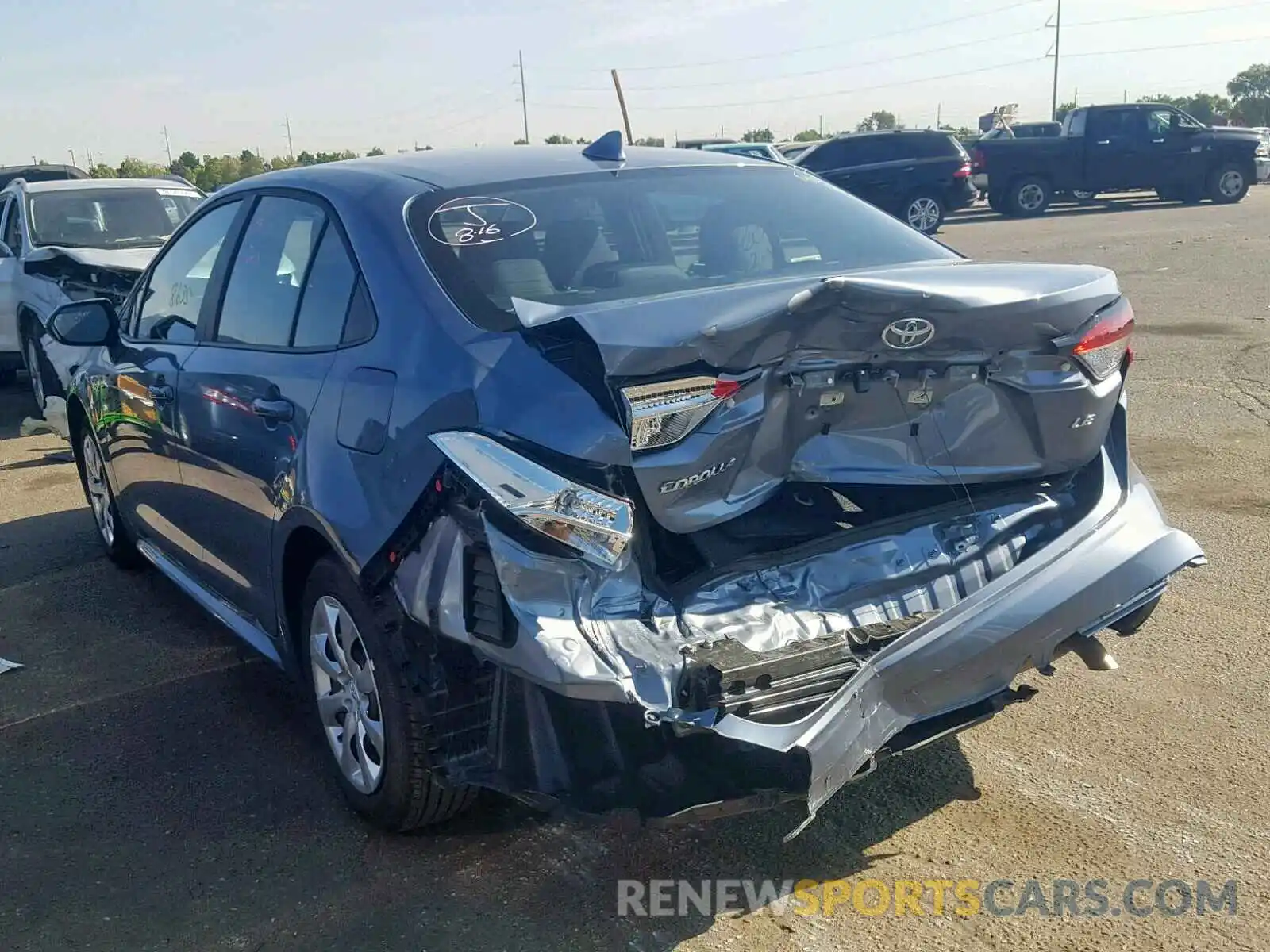 3 Photograph of a damaged car 5YFEPRAE3LP018566 TOYOTA COROLLA 2020