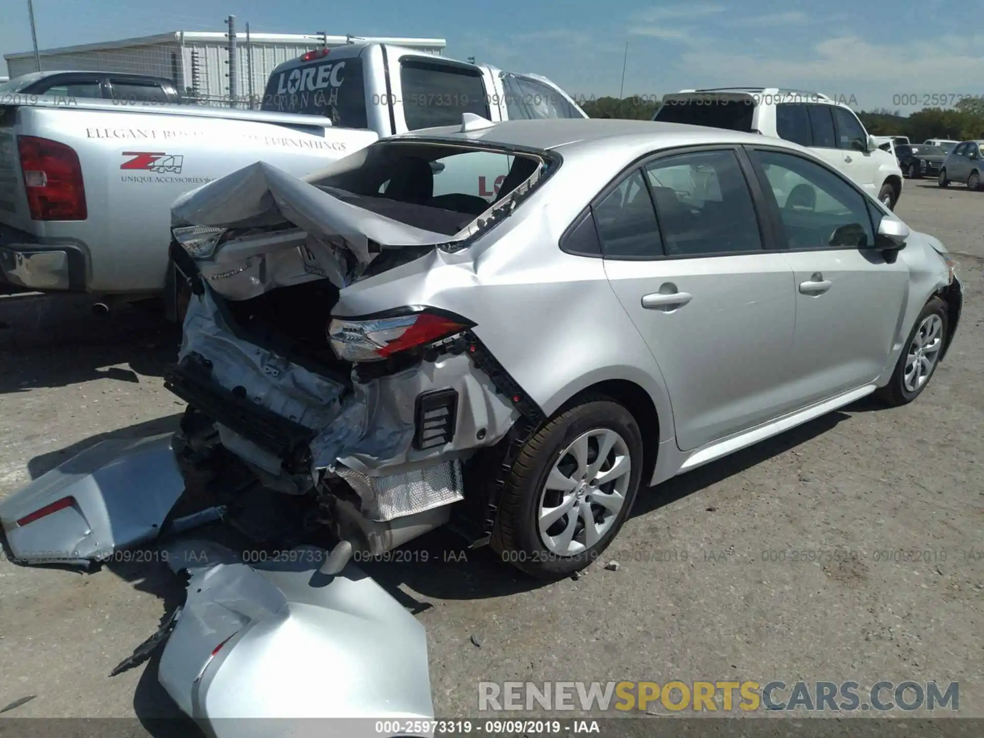 4 Photograph of a damaged car 5YFEPRAE3LP019345 TOYOTA COROLLA 2020