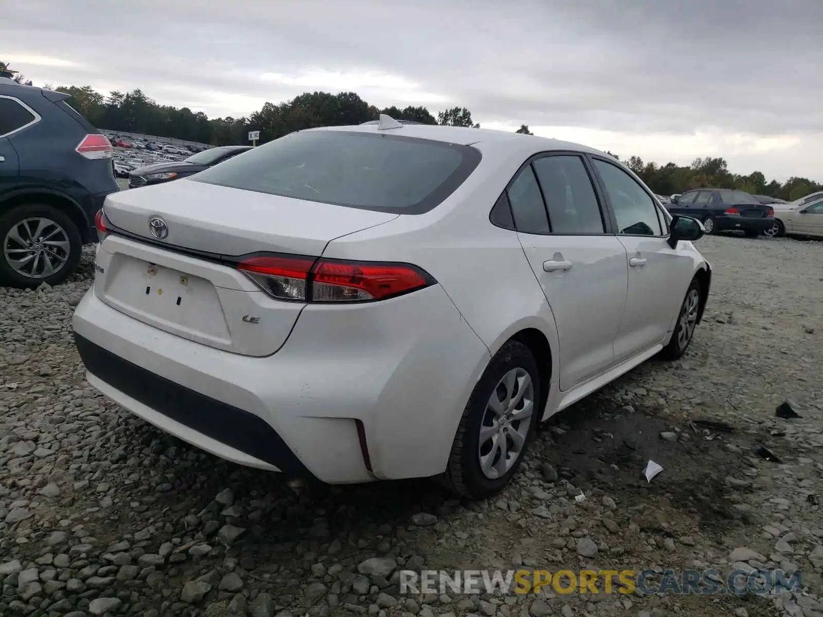 4 Photograph of a damaged car 5YFEPRAE3LP019507 TOYOTA COROLLA 2020