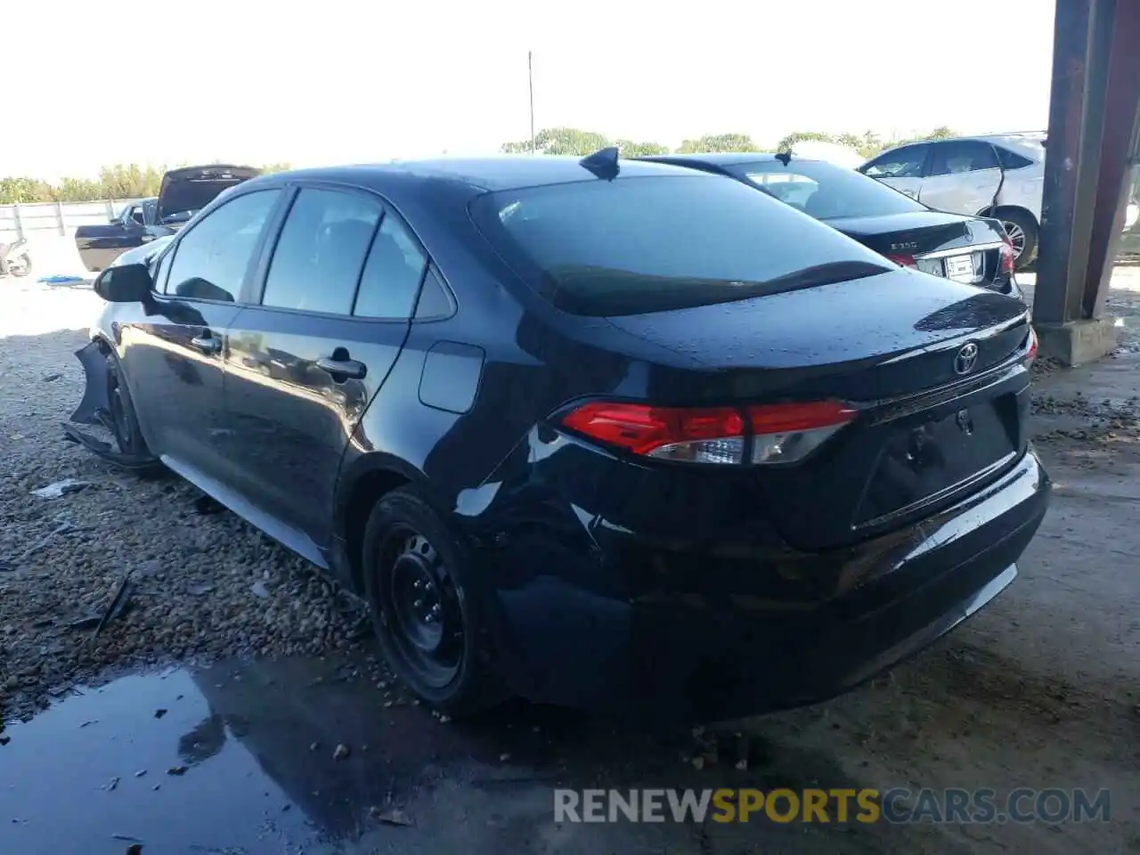 3 Photograph of a damaged car 5YFEPRAE3LP019975 TOYOTA COROLLA 2020