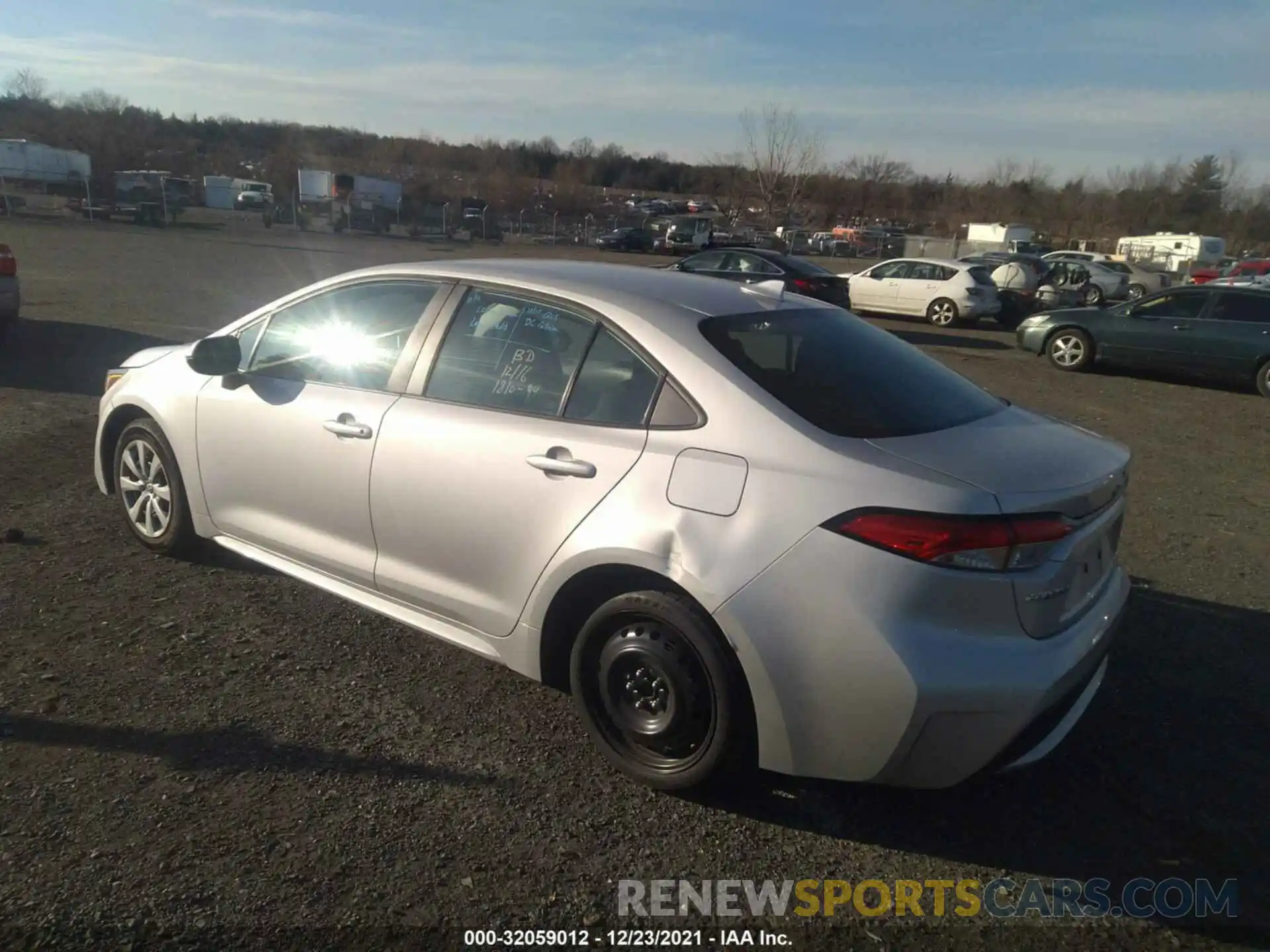 3 Photograph of a damaged car 5YFEPRAE3LP021497 TOYOTA COROLLA 2020