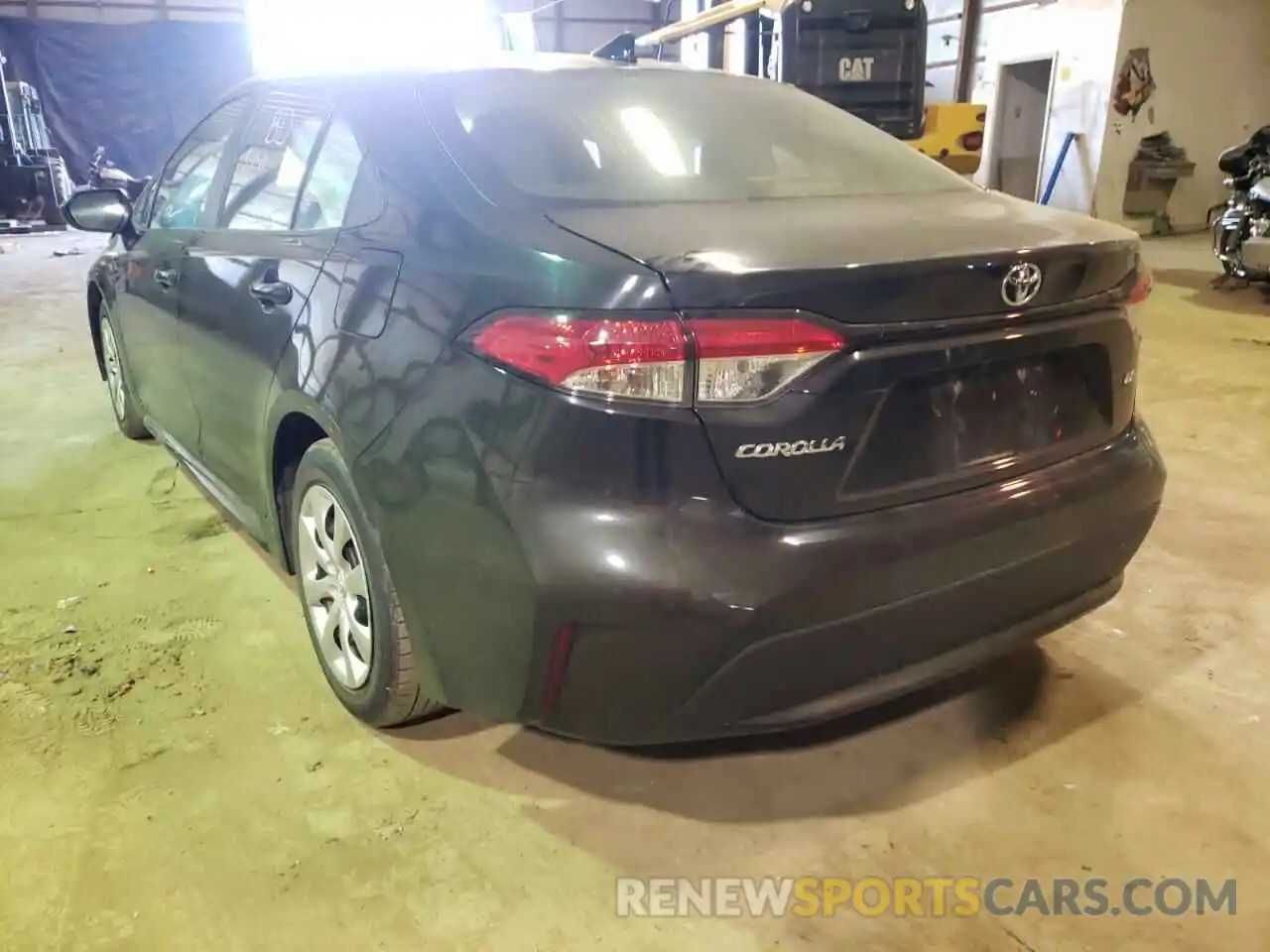 3 Photograph of a damaged car 5YFEPRAE3LP021581 TOYOTA COROLLA 2020