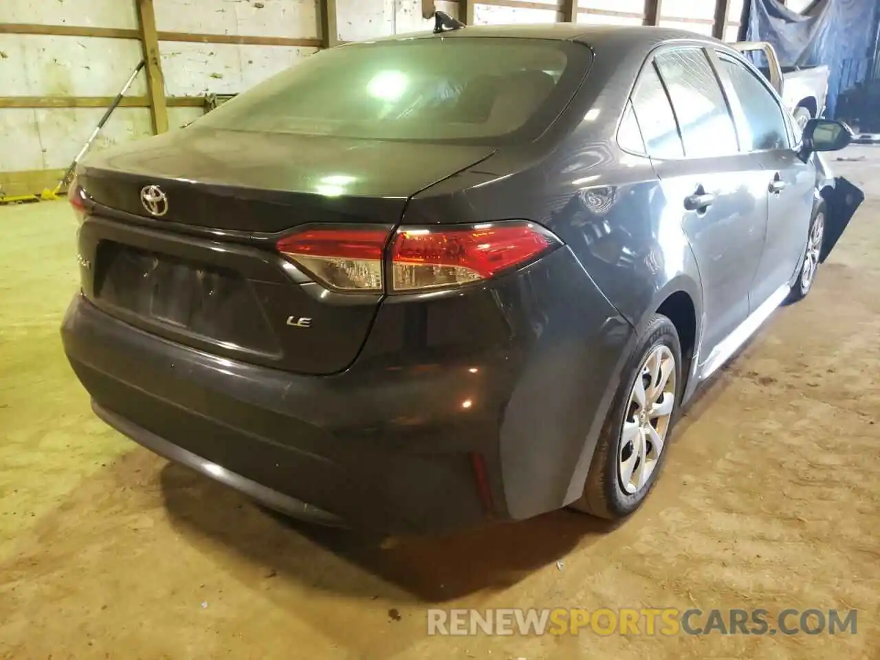 4 Photograph of a damaged car 5YFEPRAE3LP021581 TOYOTA COROLLA 2020