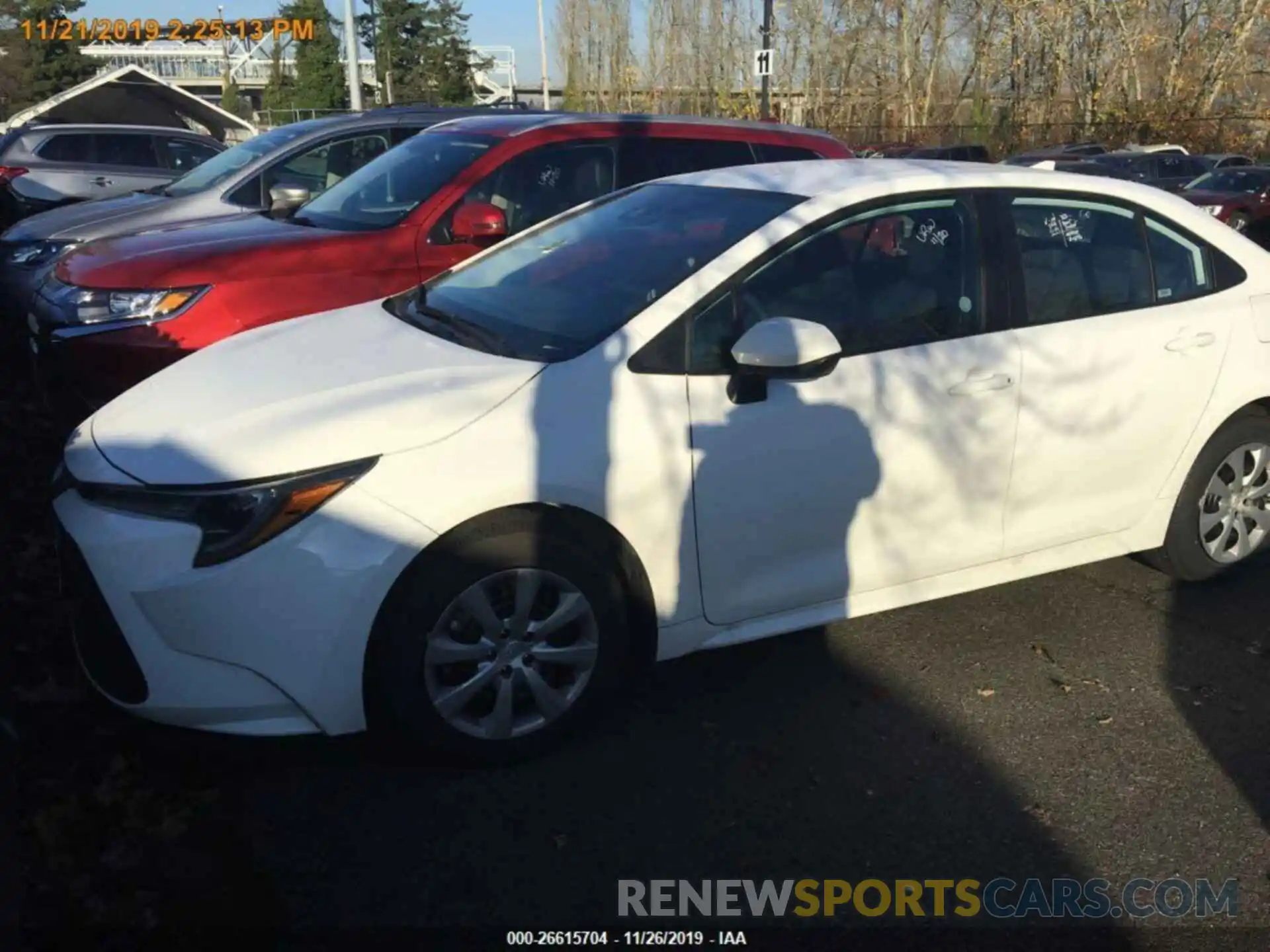 15 Photograph of a damaged car 5YFEPRAE3LP022570 TOYOTA COROLLA 2020