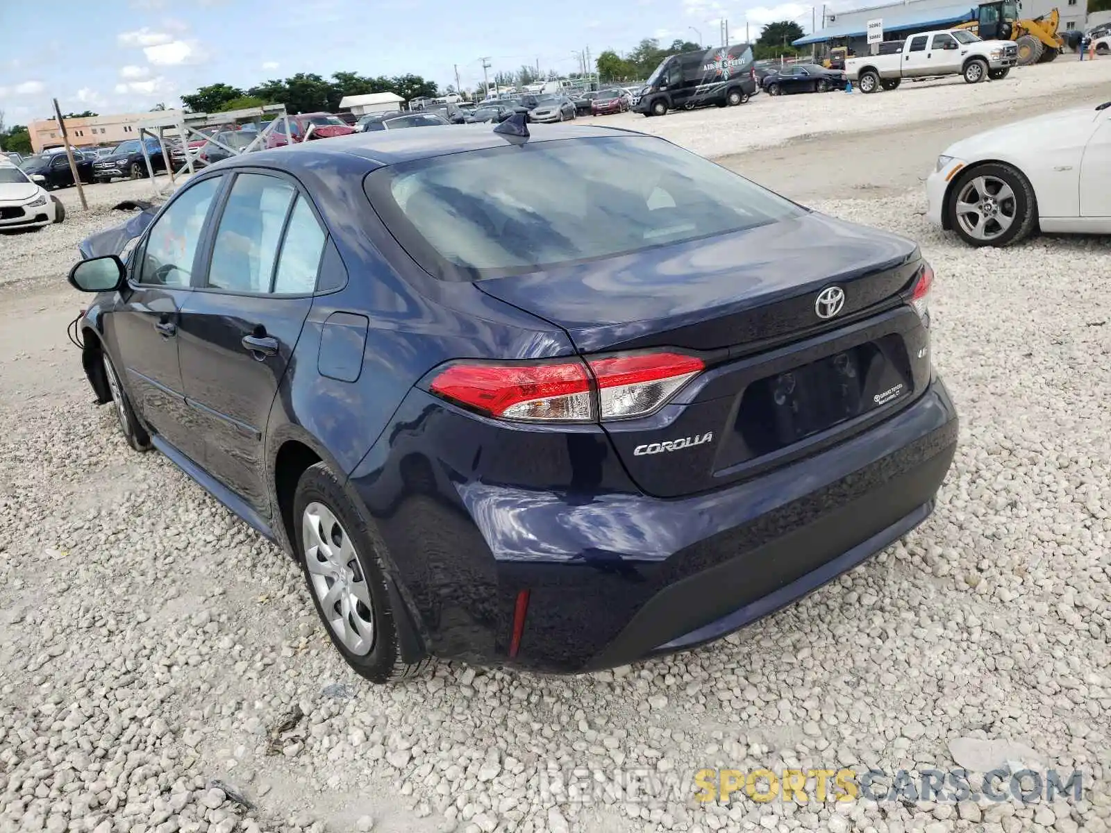 3 Photograph of a damaged car 5YFEPRAE3LP025551 TOYOTA COROLLA 2020