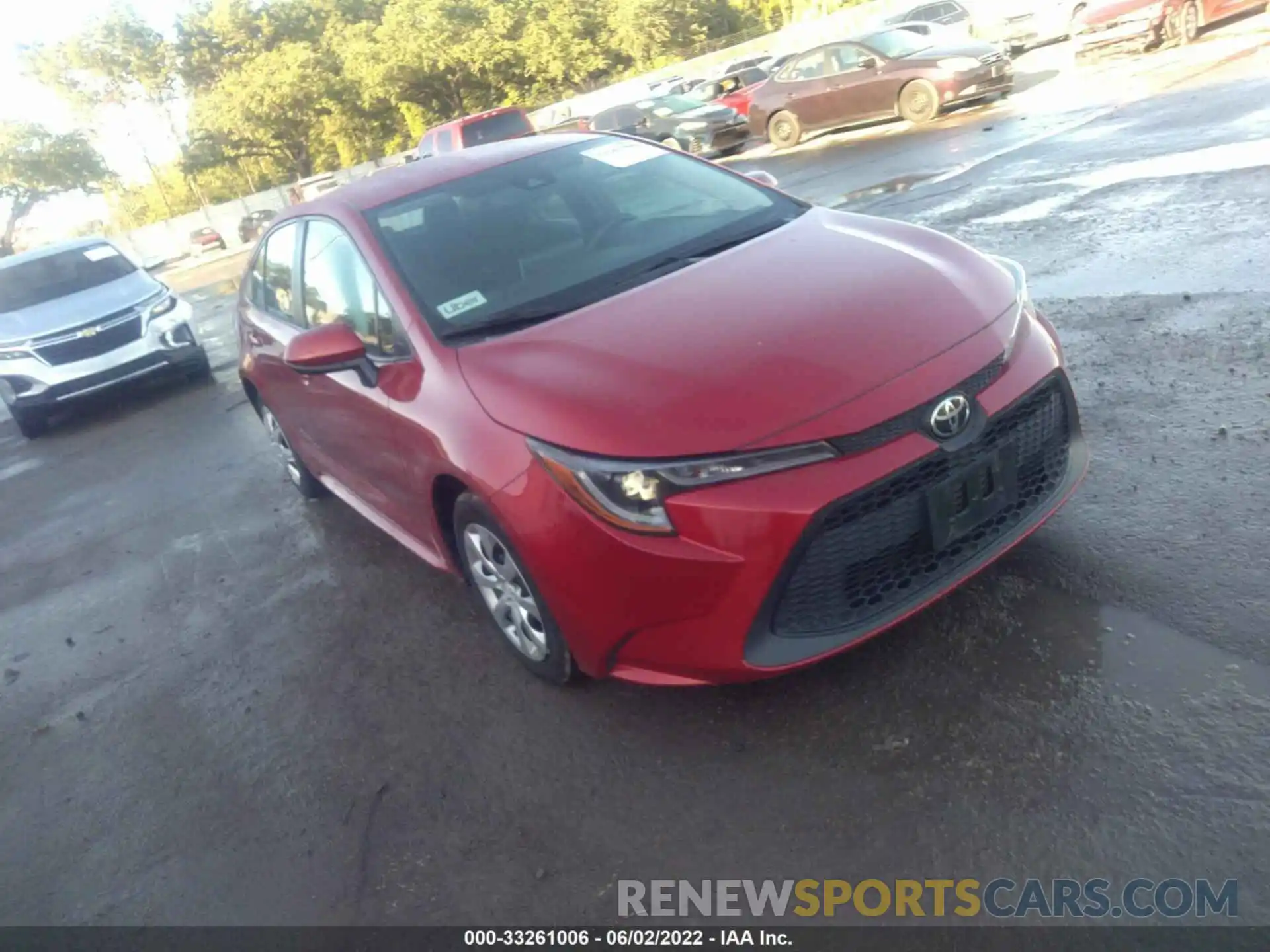 1 Photograph of a damaged car 5YFEPRAE3LP025680 TOYOTA COROLLA 2020