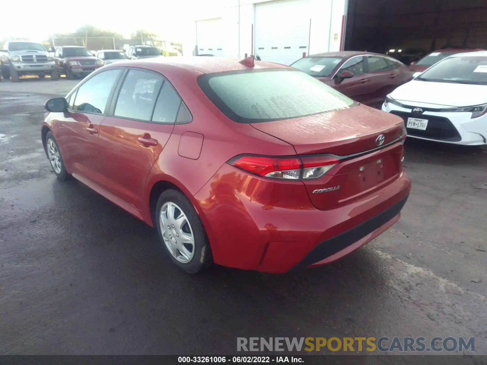 3 Photograph of a damaged car 5YFEPRAE3LP025680 TOYOTA COROLLA 2020