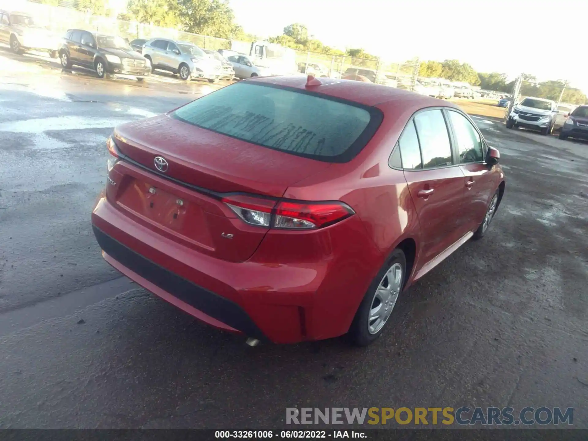 4 Photograph of a damaged car 5YFEPRAE3LP025680 TOYOTA COROLLA 2020