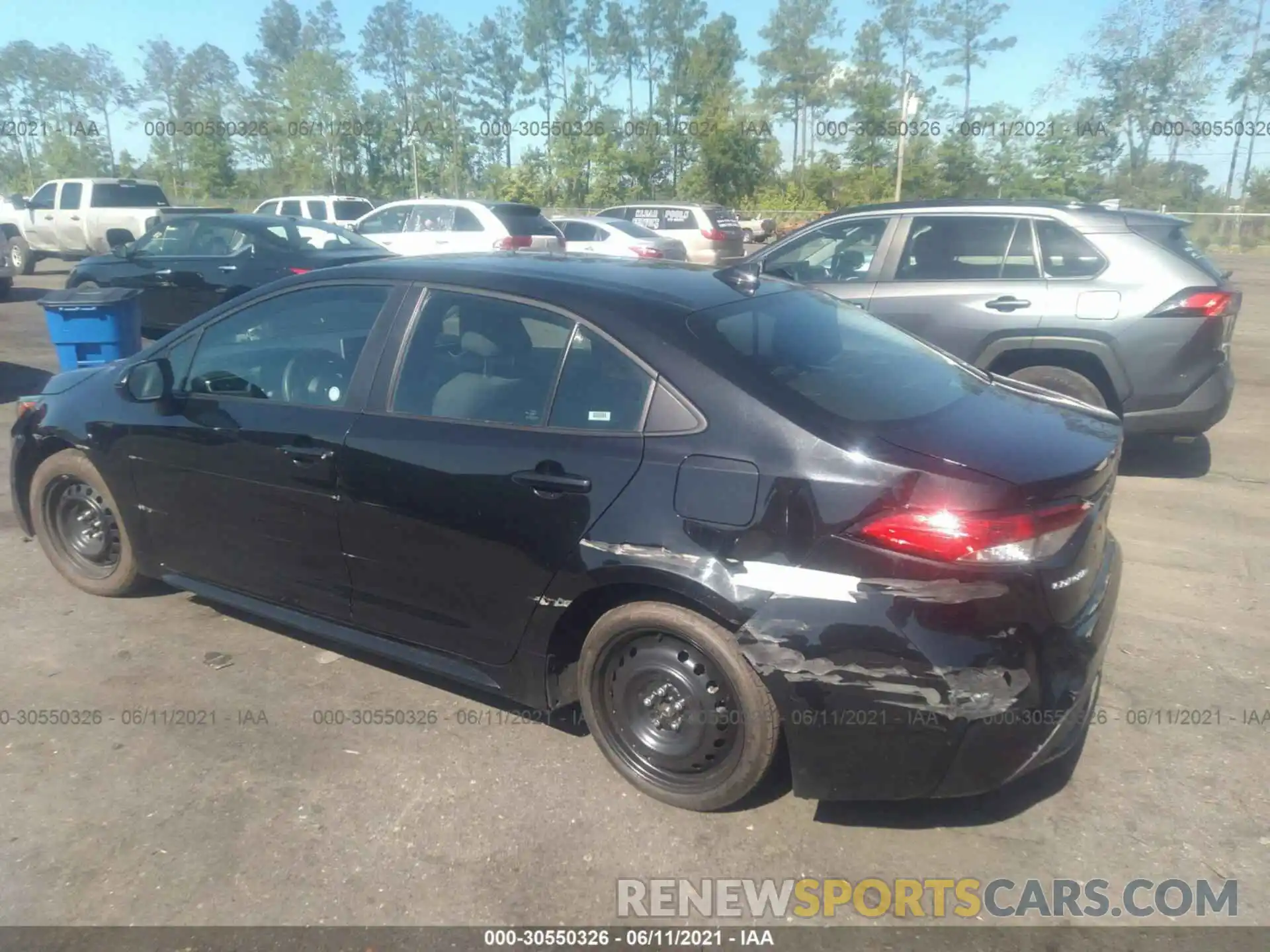 3 Photograph of a damaged car 5YFEPRAE3LP027218 TOYOTA COROLLA 2020