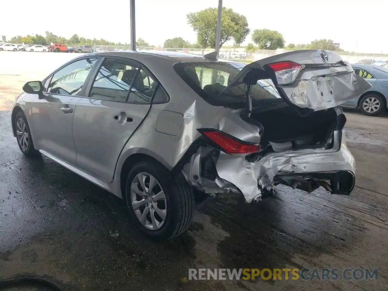 3 Photograph of a damaged car 5YFEPRAE3LP028434 TOYOTA COROLLA 2020