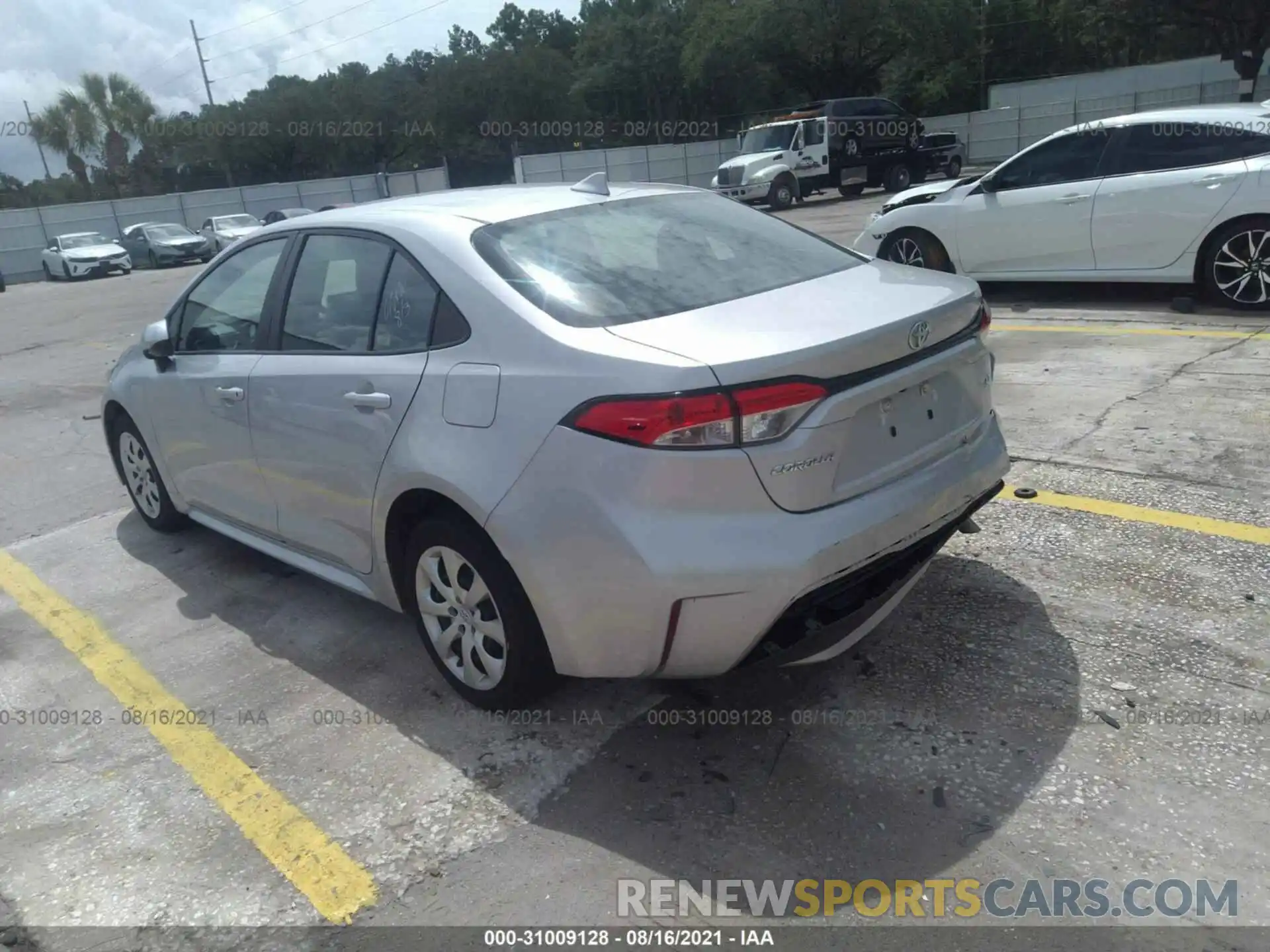 3 Photograph of a damaged car 5YFEPRAE3LP028448 TOYOTA COROLLA 2020