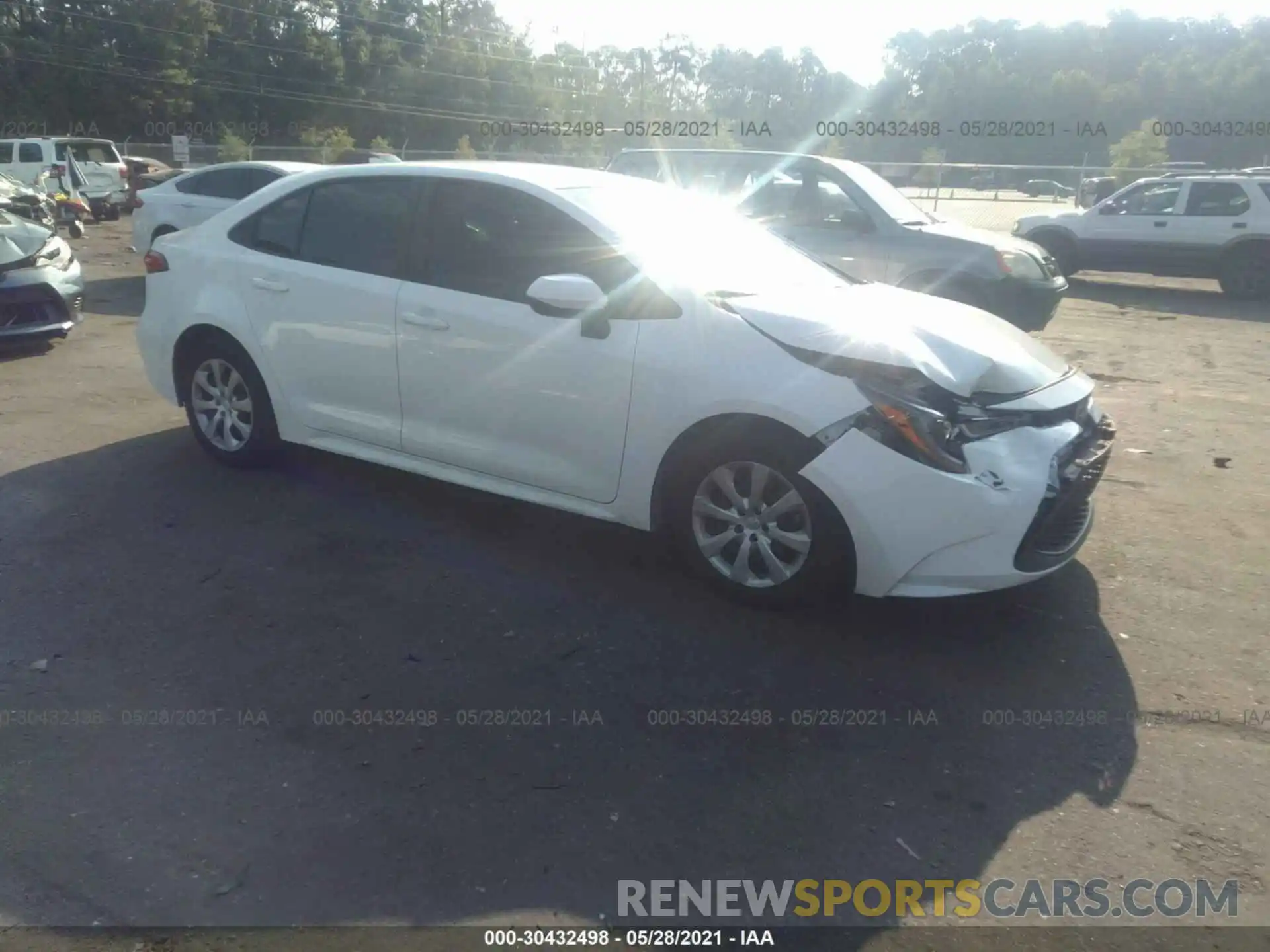 1 Photograph of a damaged car 5YFEPRAE3LP028871 TOYOTA COROLLA 2020