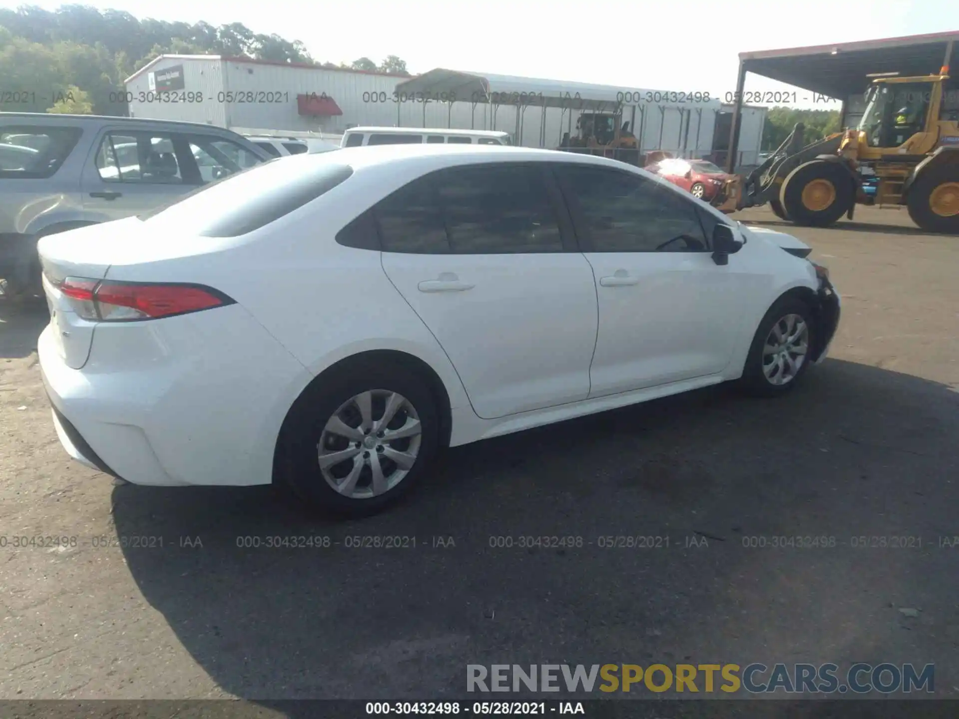 4 Photograph of a damaged car 5YFEPRAE3LP028871 TOYOTA COROLLA 2020