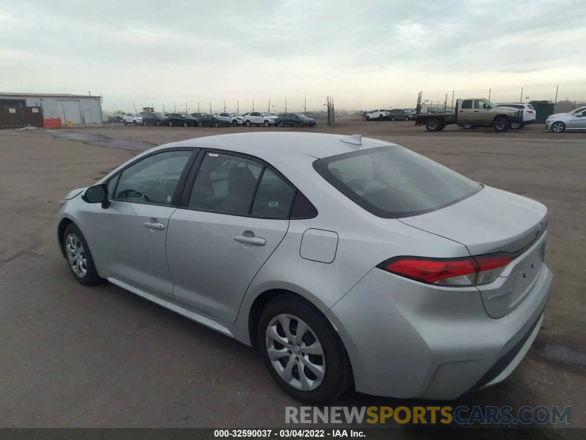 3 Photograph of a damaged car 5YFEPRAE3LP029891 TOYOTA COROLLA 2020