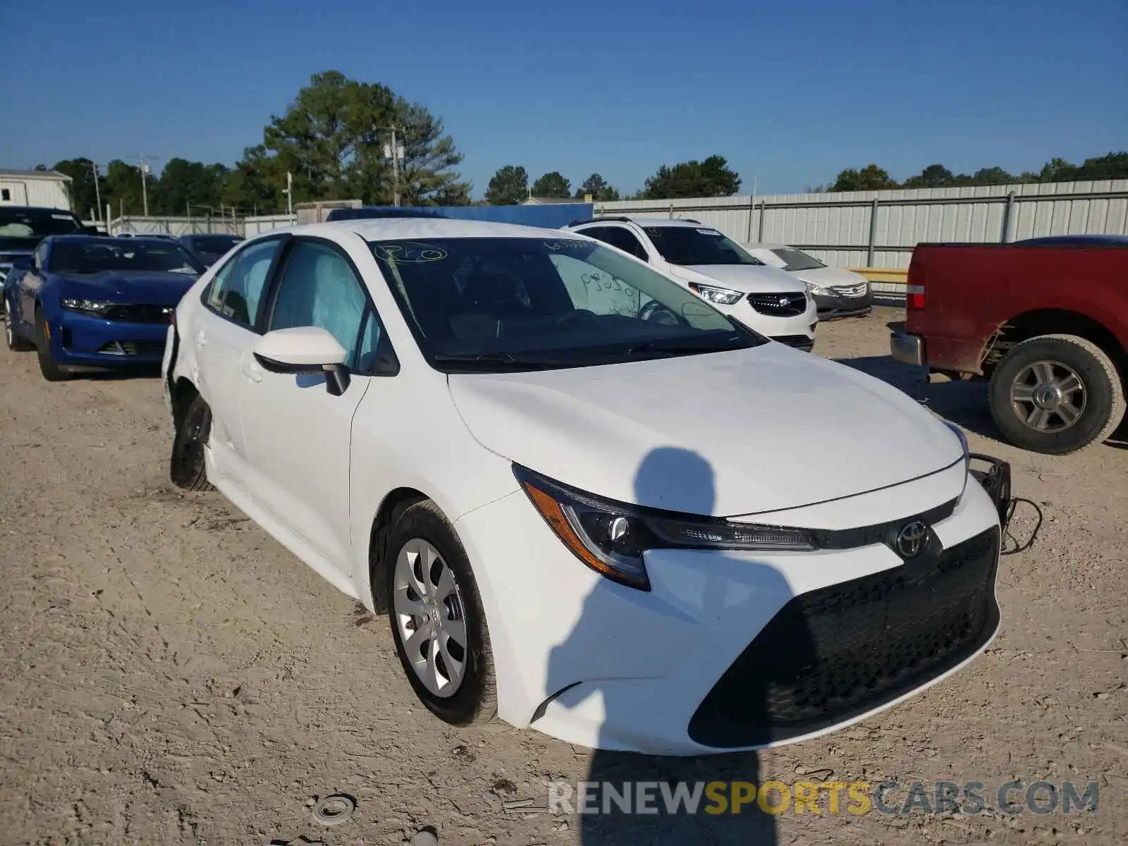 1 Photograph of a damaged car 5YFEPRAE3LP030443 TOYOTA COROLLA 2020