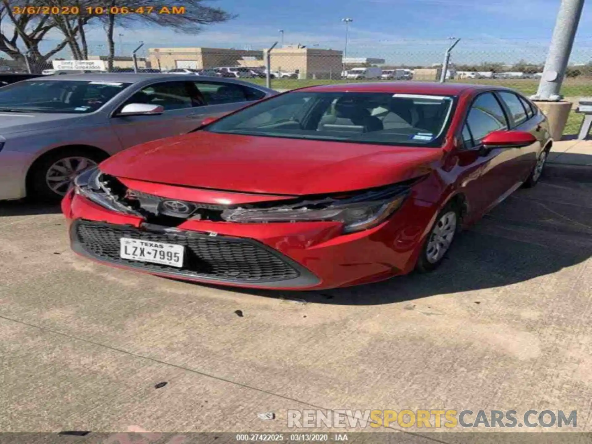 1 Photograph of a damaged car 5YFEPRAE3LP030491 TOYOTA COROLLA 2020