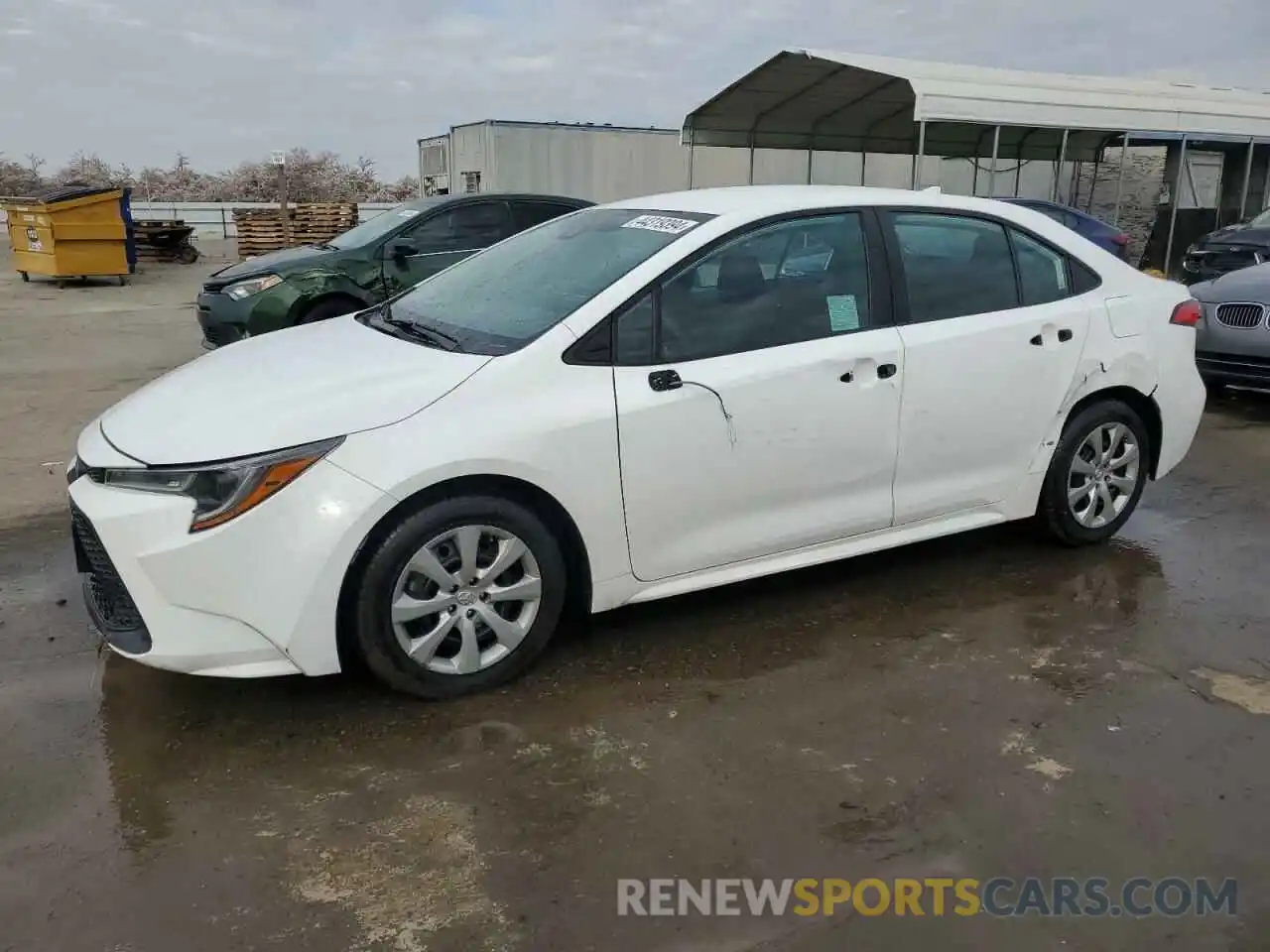 1 Photograph of a damaged car 5YFEPRAE3LP031351 TOYOTA COROLLA 2020